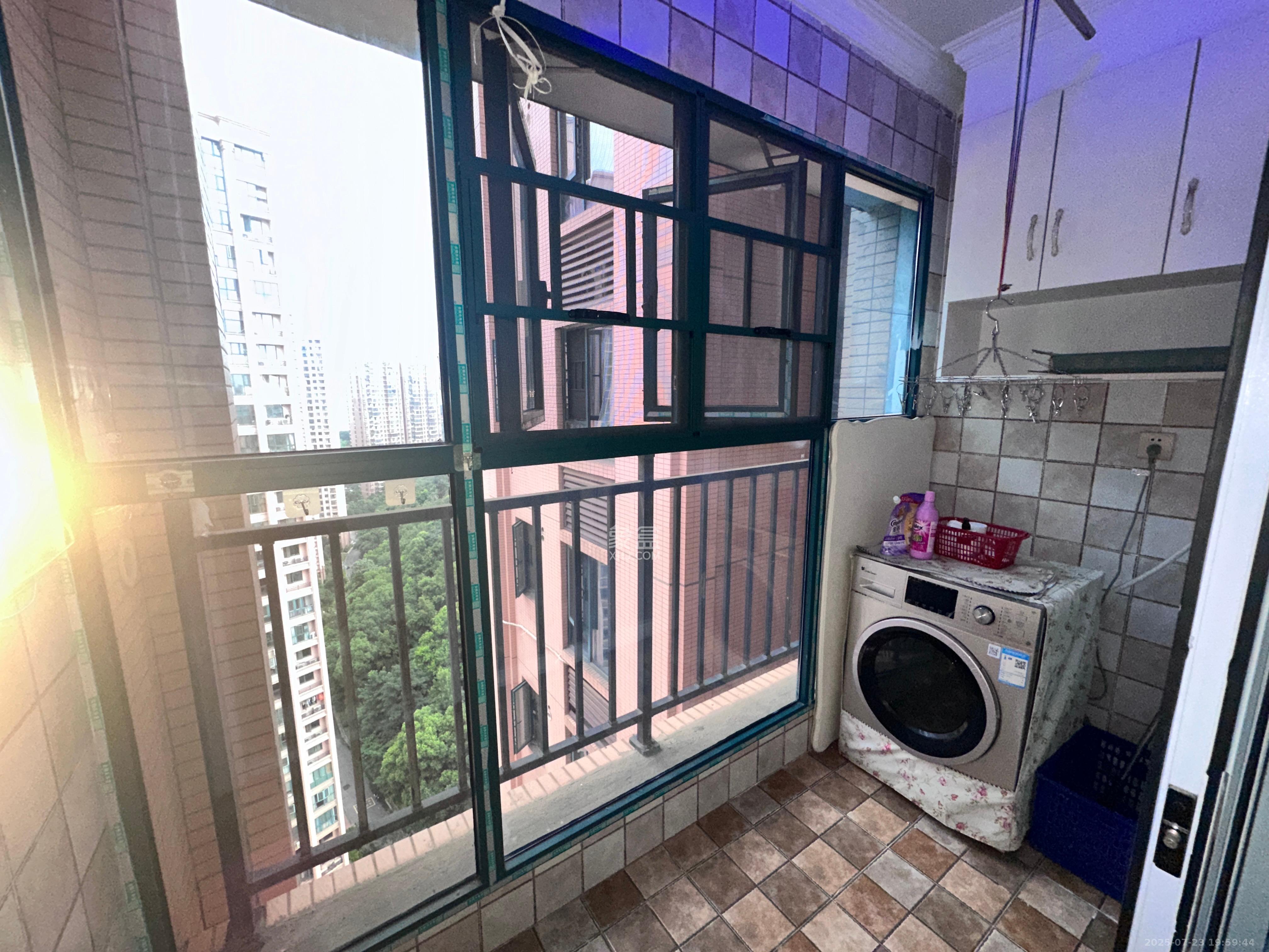 博长山水香颐  4室2厅2卫    2600.0元/月 博长山水香颐  4室2厅2卫    2600.0元/月室内图