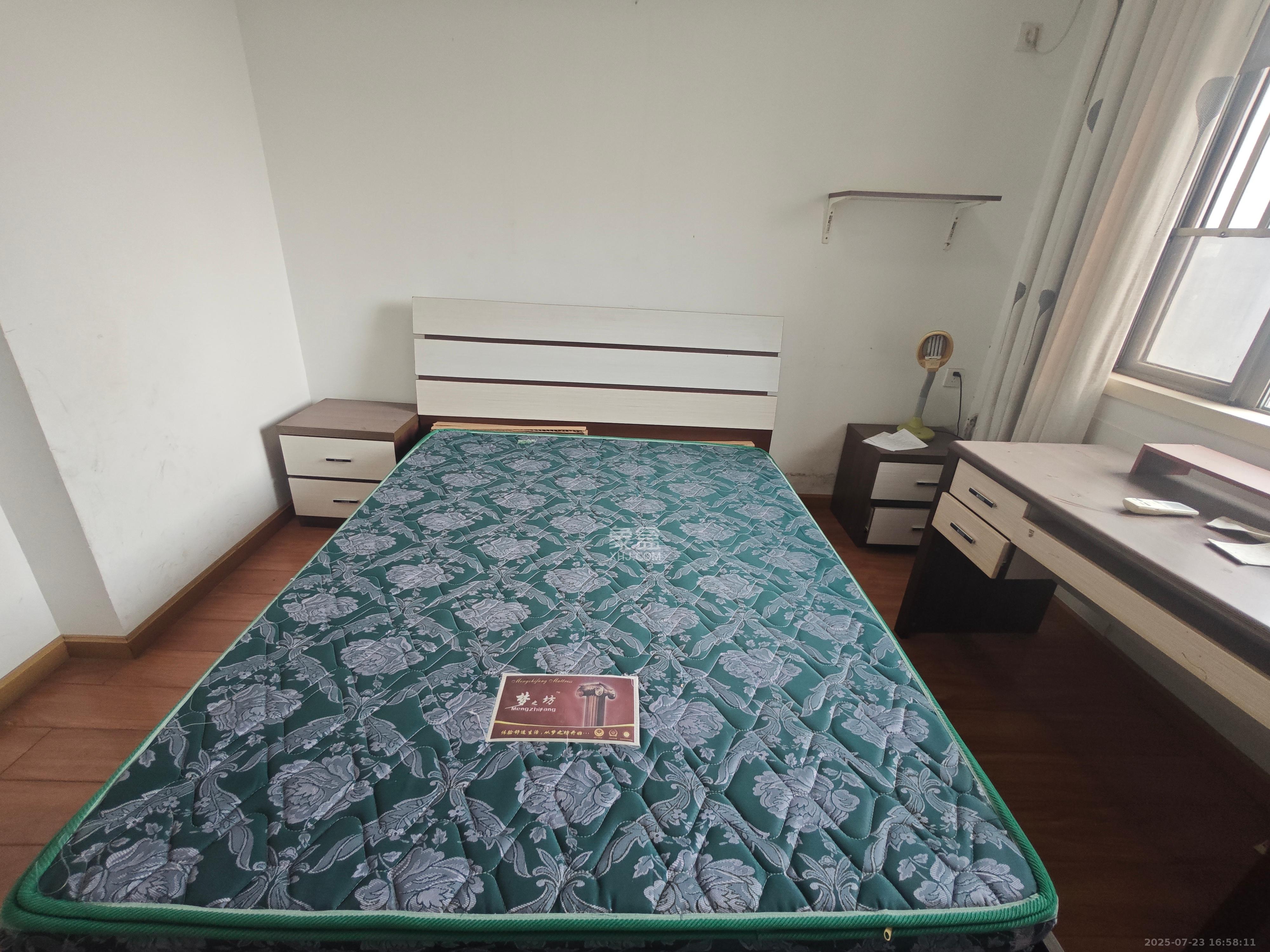 长沙玫瑰园 3室2厅2卫 1800.0元/月 长沙玫瑰园 3室2厅2卫 1800.0元/月室内图