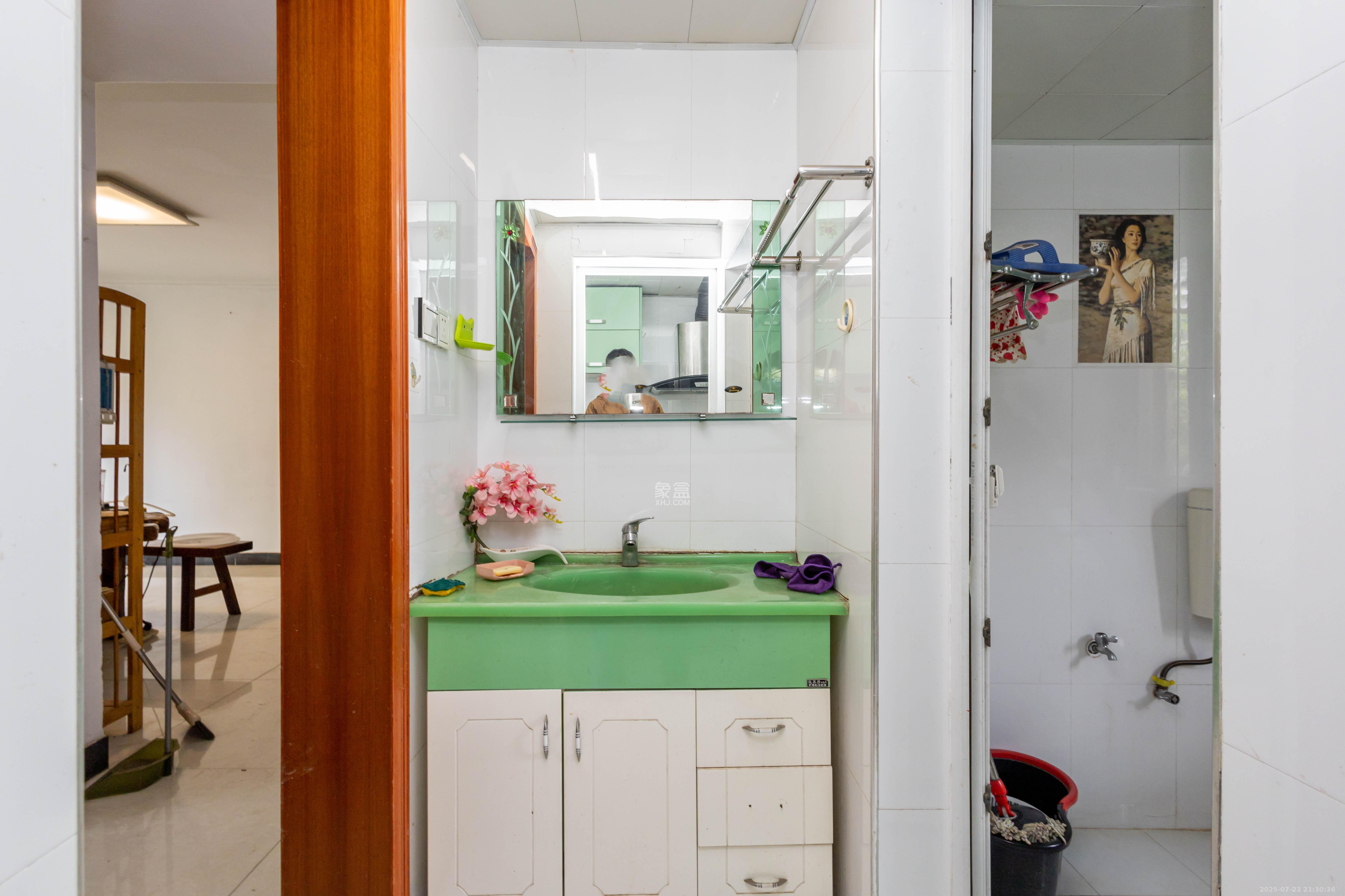 东岸锦城(东方人家)  3室2厅1卫   52.00万 东岸锦城(东方人家)  3室2厅1卫   52.00万卫生间