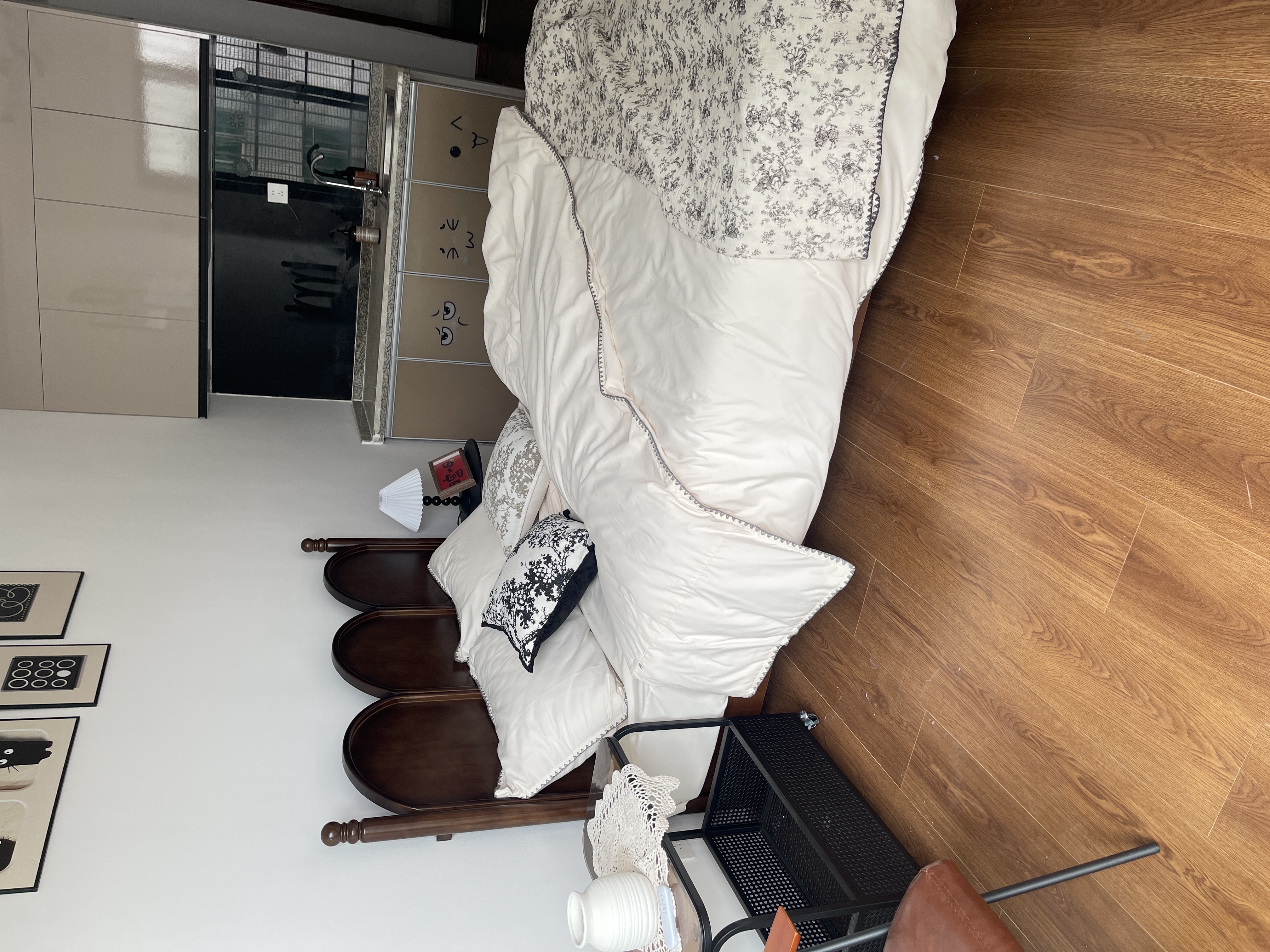 天骋康都 1室1厅1卫 1300.0元/月 天骋康都 1室1厅1卫 1300.0元/月室内图