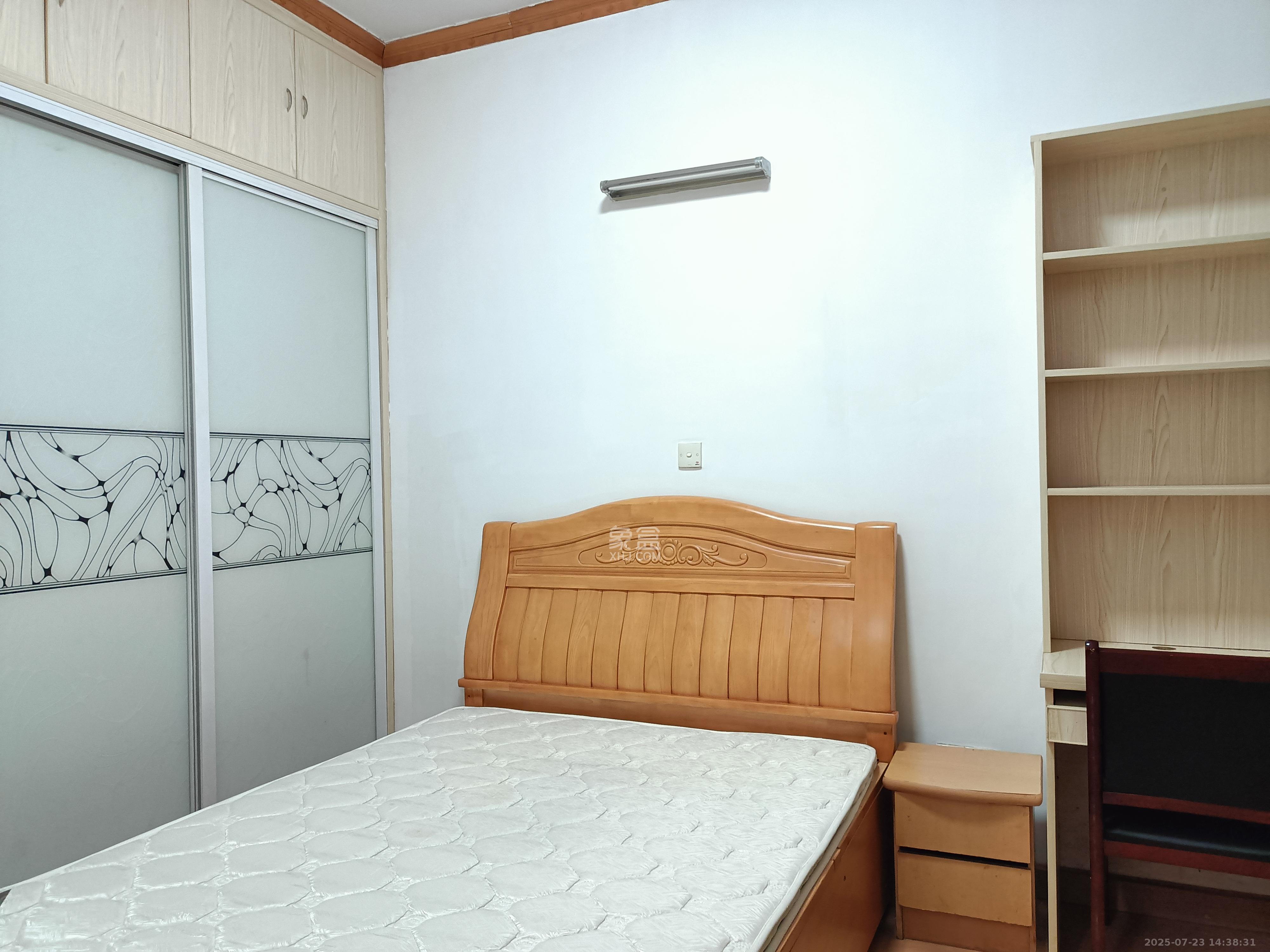 福康里湘运宿舍  2室1厅1卫    2500.0元/月室内图