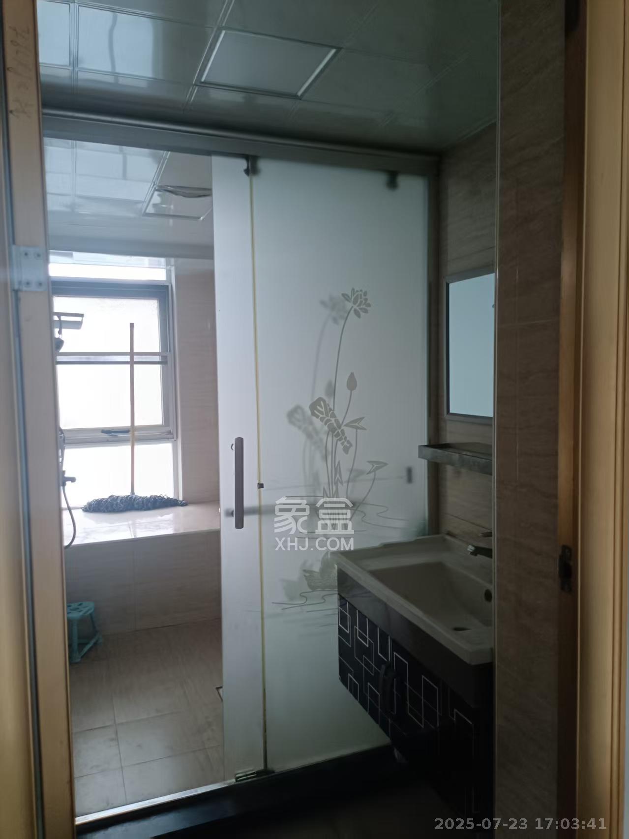 佳兆业君汇上品 3室1厅2卫 2200.0元/月 佳兆业君汇上品 3室1厅2卫 2200.0元/月室内图