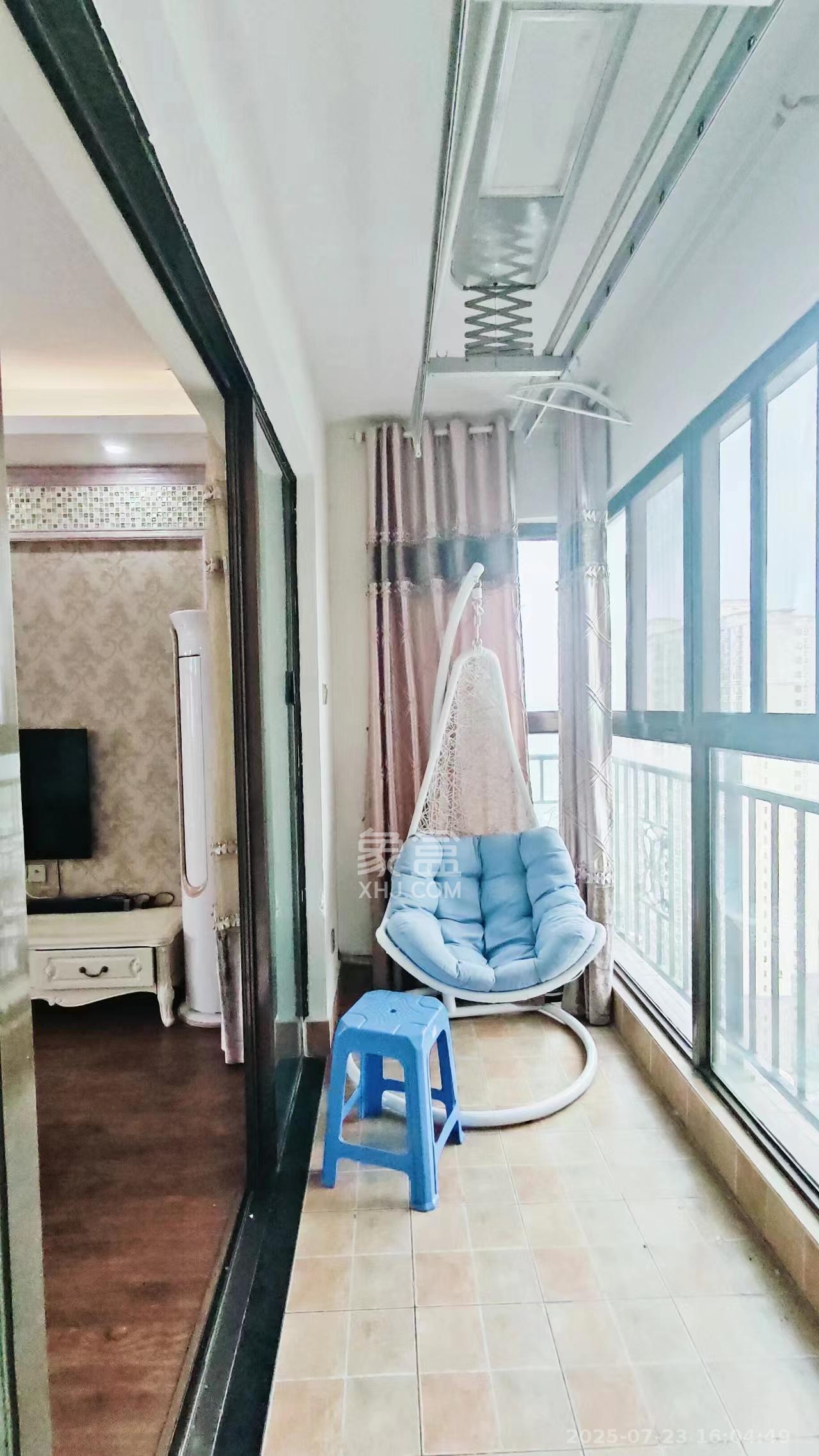 江山帝景雅典  3室1厅1卫    2100.0元/月 江山帝景雅典  3室1厅1卫    2100.0元/月室内图