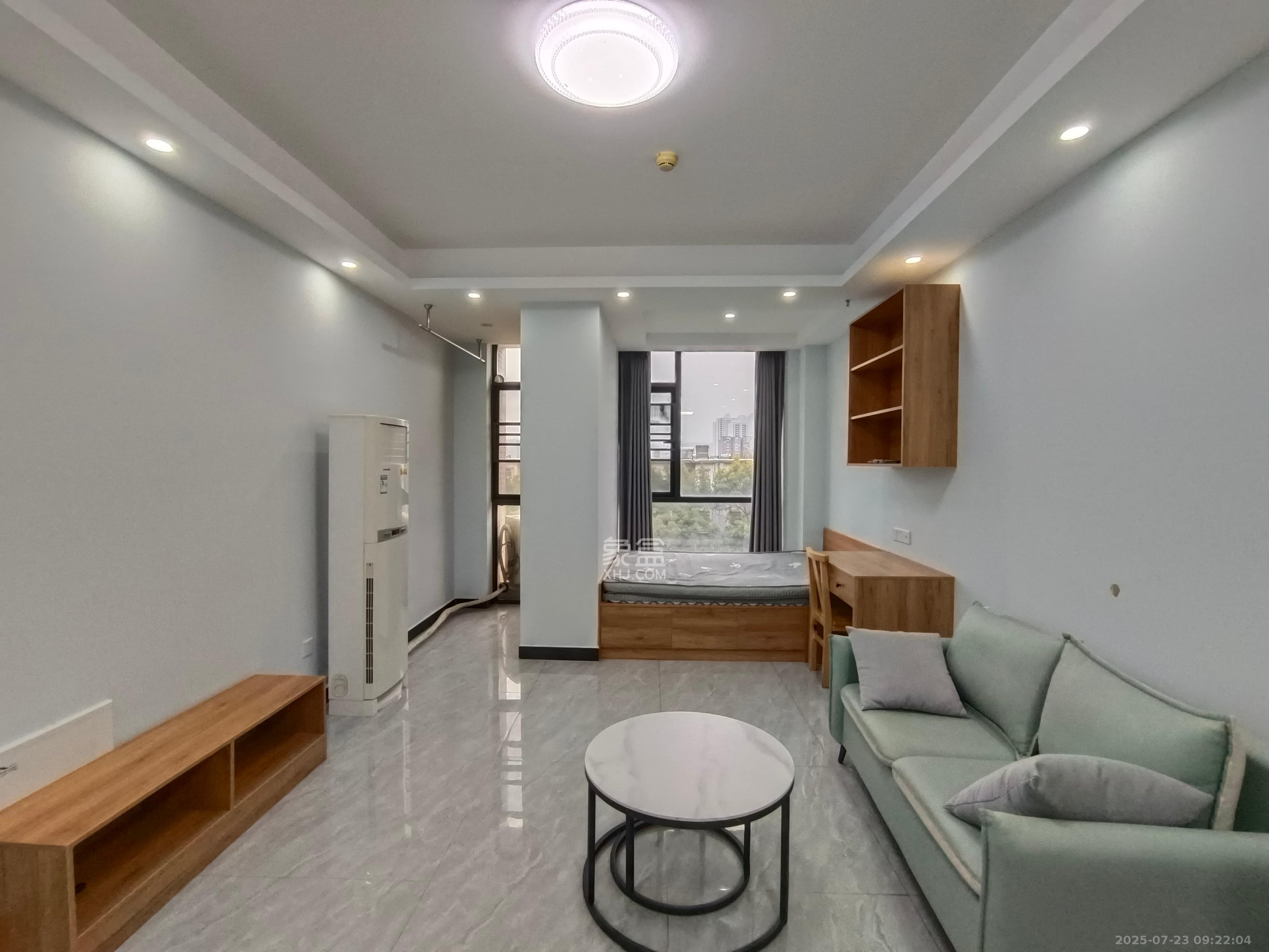 长房时代城 1室0厅0卫 1700.0元/月 长房时代城 1室0厅0卫 1700.0元/月户型图