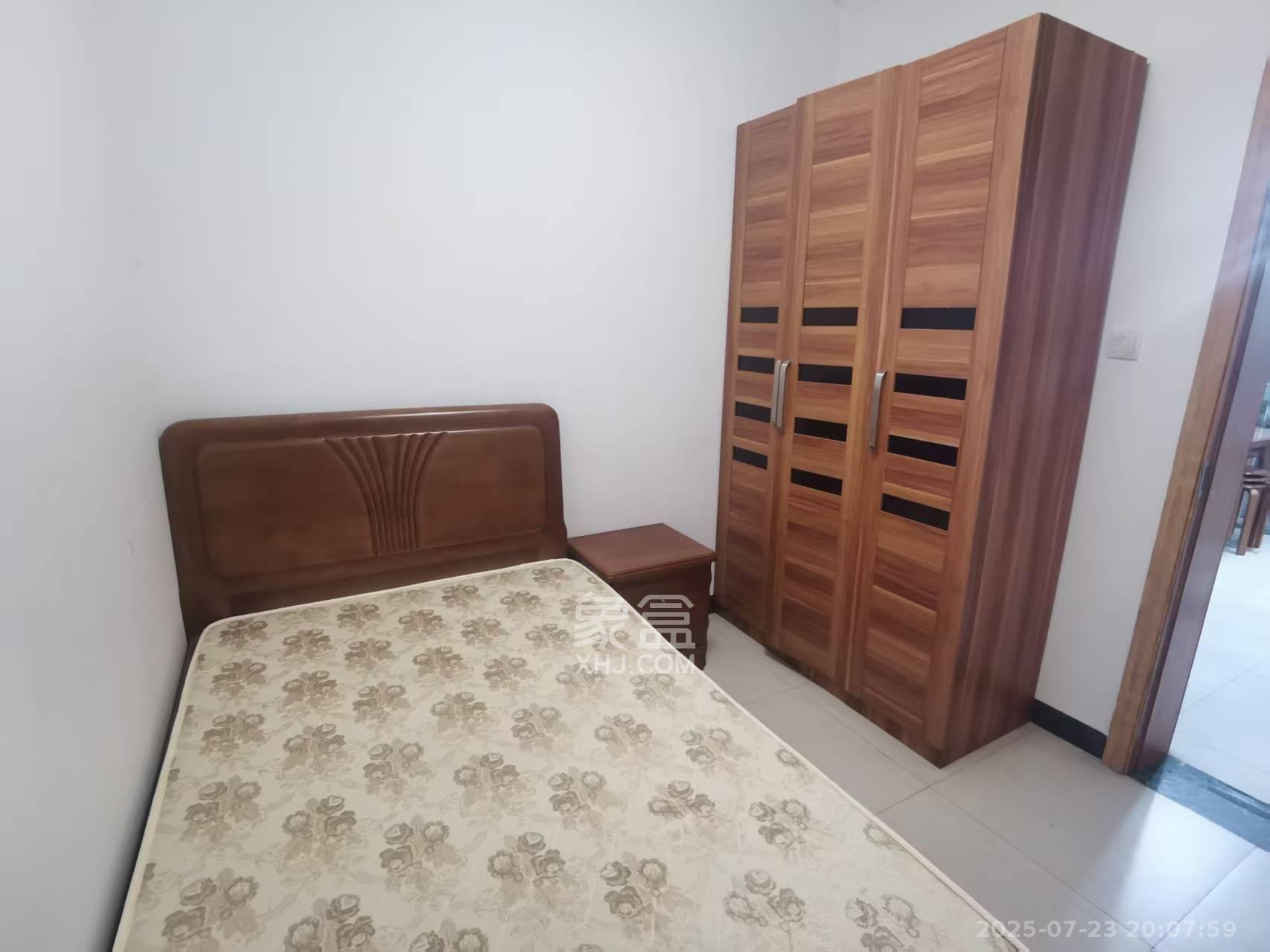 上峰苑(兰亭玥岛)  2室2厅1卫    1950.0元/月 上峰苑(兰亭玥岛)  2室2厅1卫    1950.0元/月室内图