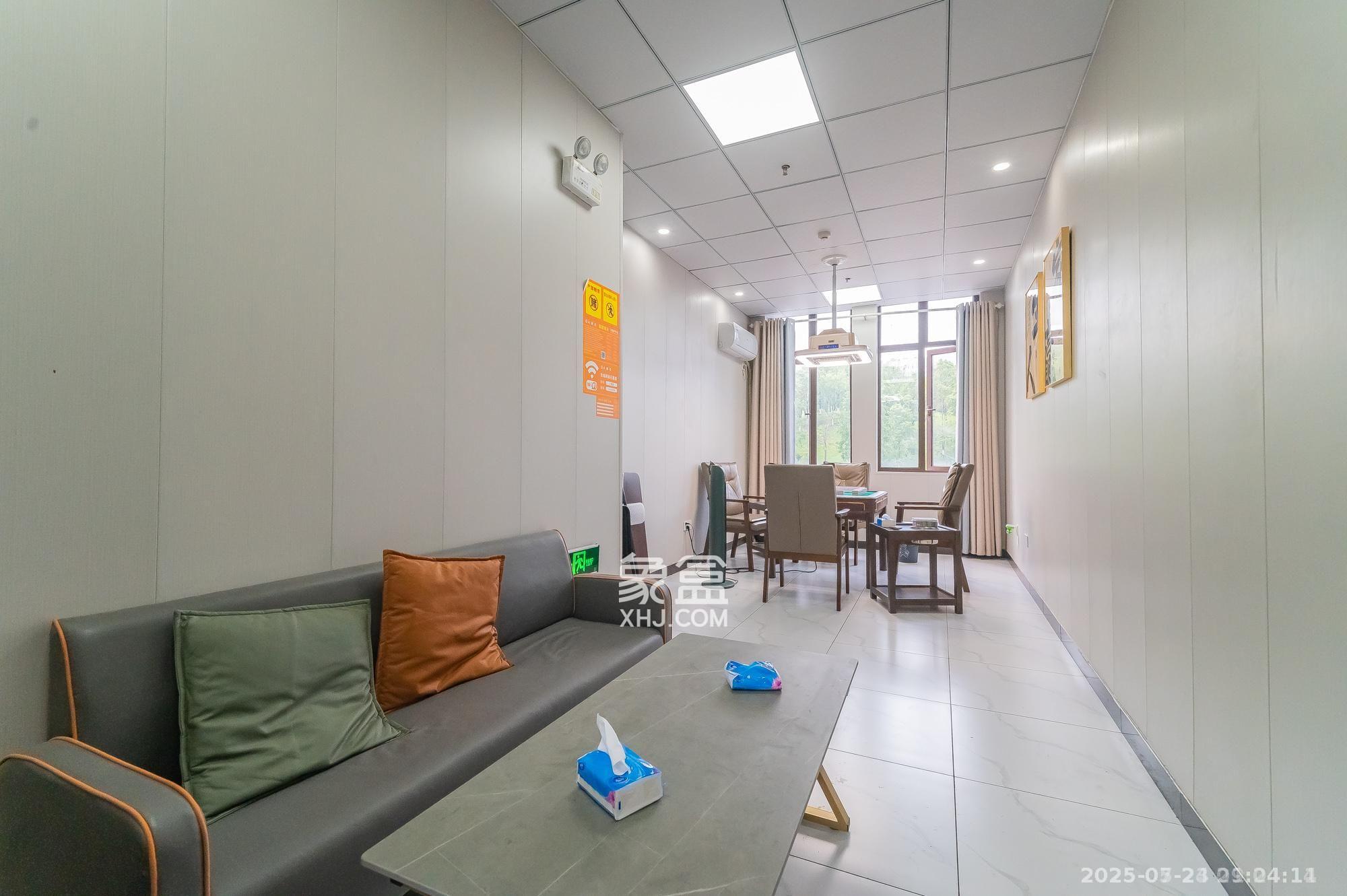 华润置地广场二期   113.36㎡      4000.0元/月室内图