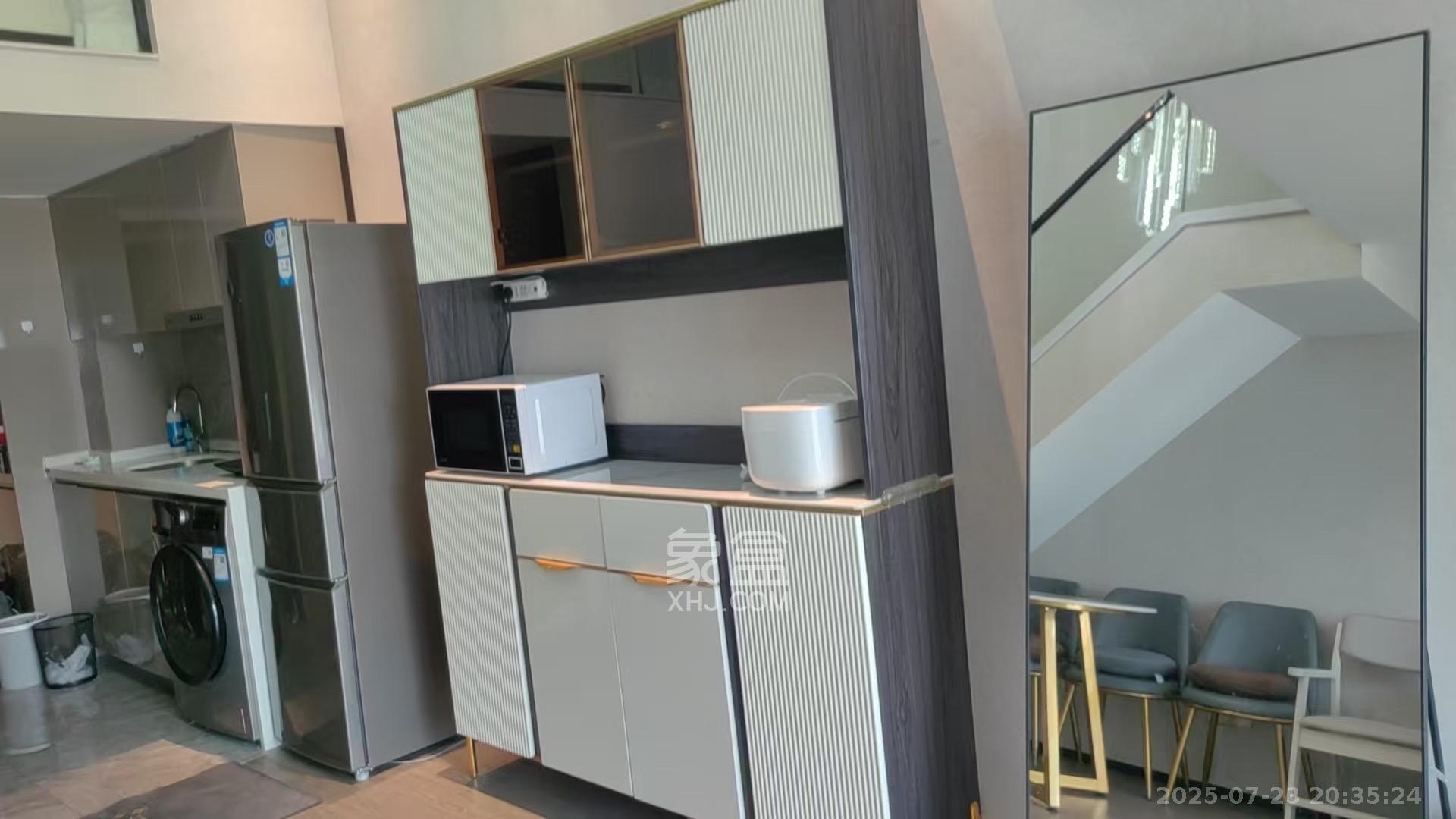 中一鲲出(鲲鹏府) 2室1厅1卫 3000.0元/月 中一鲲出(鲲鹏府) 2室1厅1卫 3000.0元/月室内图