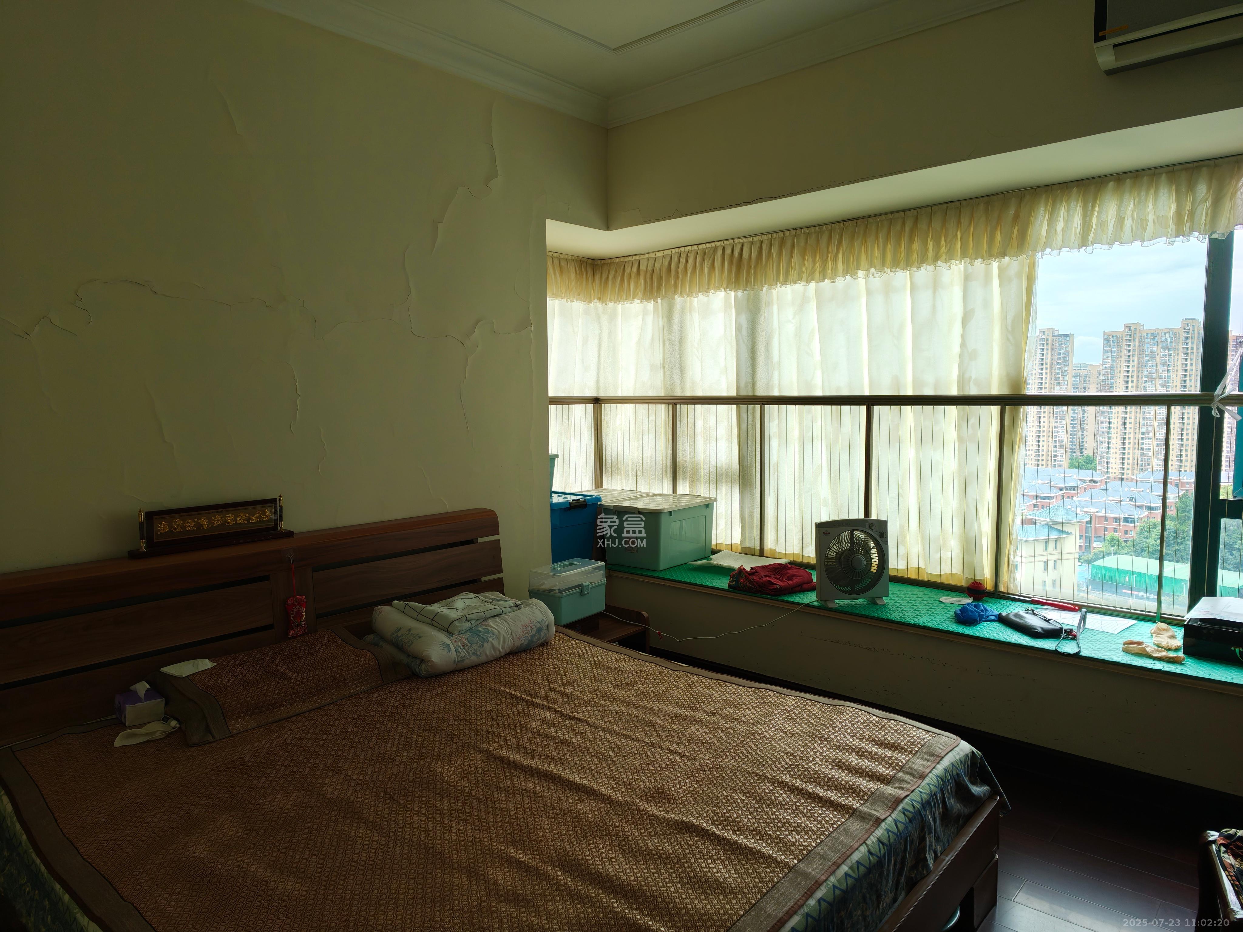 恒大华府  3室2厅1卫    2500.0元/月 恒大华府  3室2厅1卫    2500.0元/月室内图