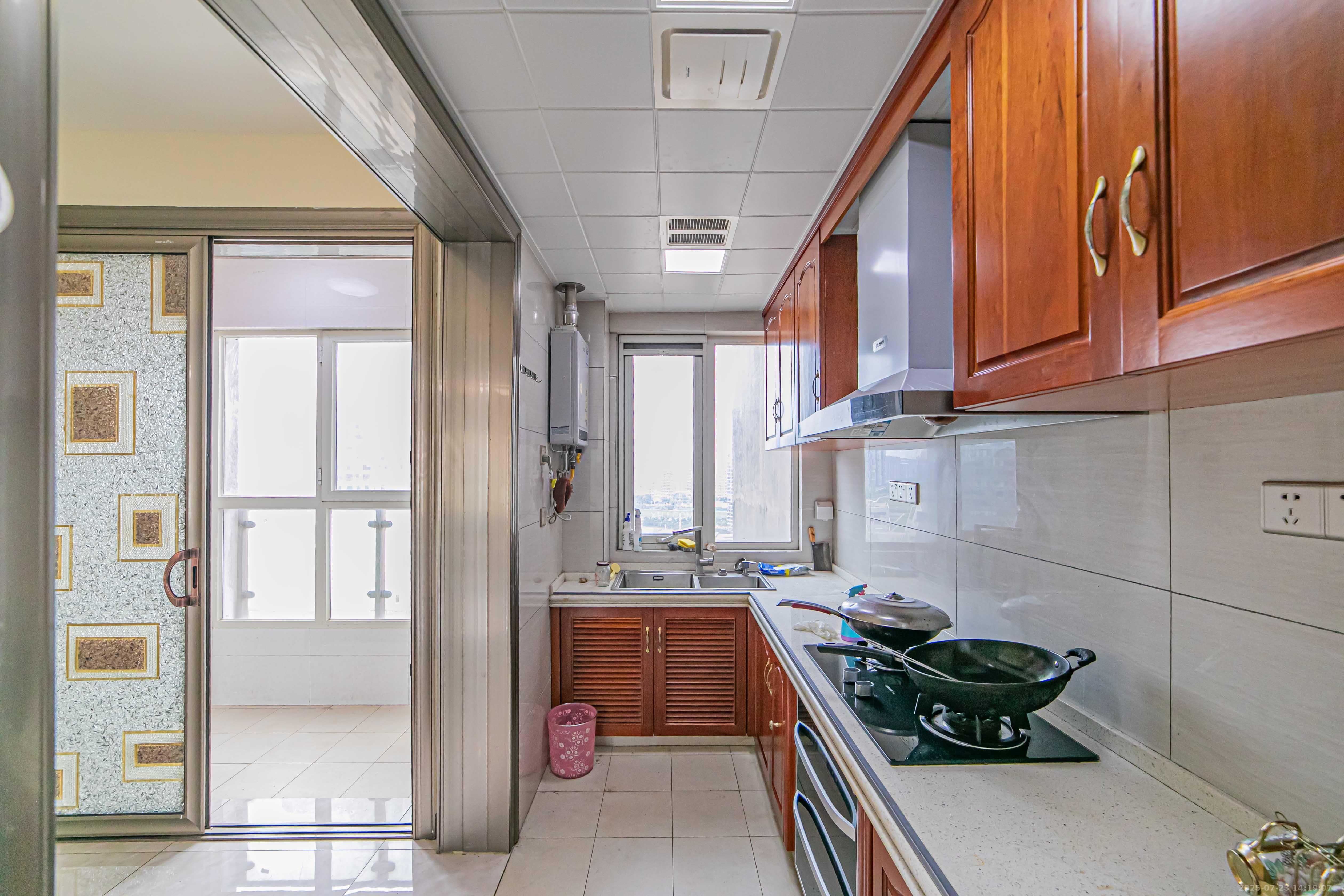 北辰三角洲D2区 4室2厅2卫 4500.0元/月 北辰三角洲D2区 4室2厅2卫 4500.0元/月室内图