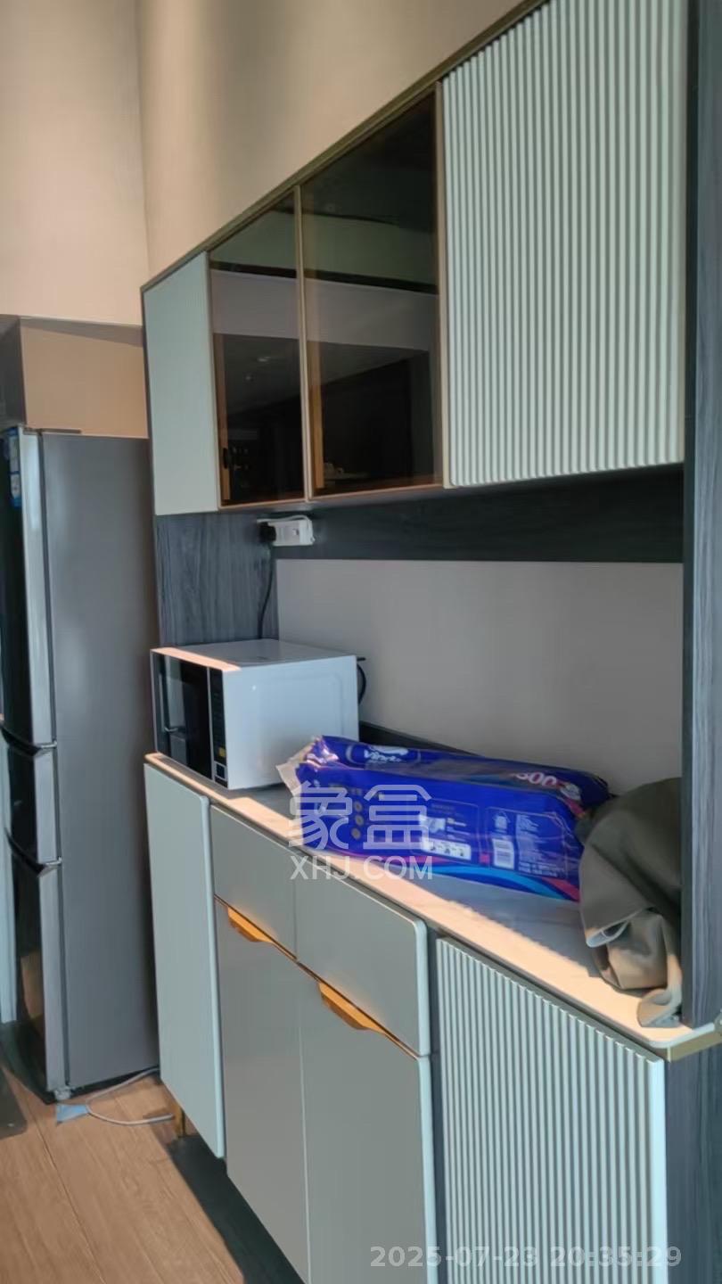 中一鲲出(鲲鹏府) 2室1厅1卫 3000.0元/月 中一鲲出(鲲鹏府) 2室1厅1卫 3000.0元/月室内图