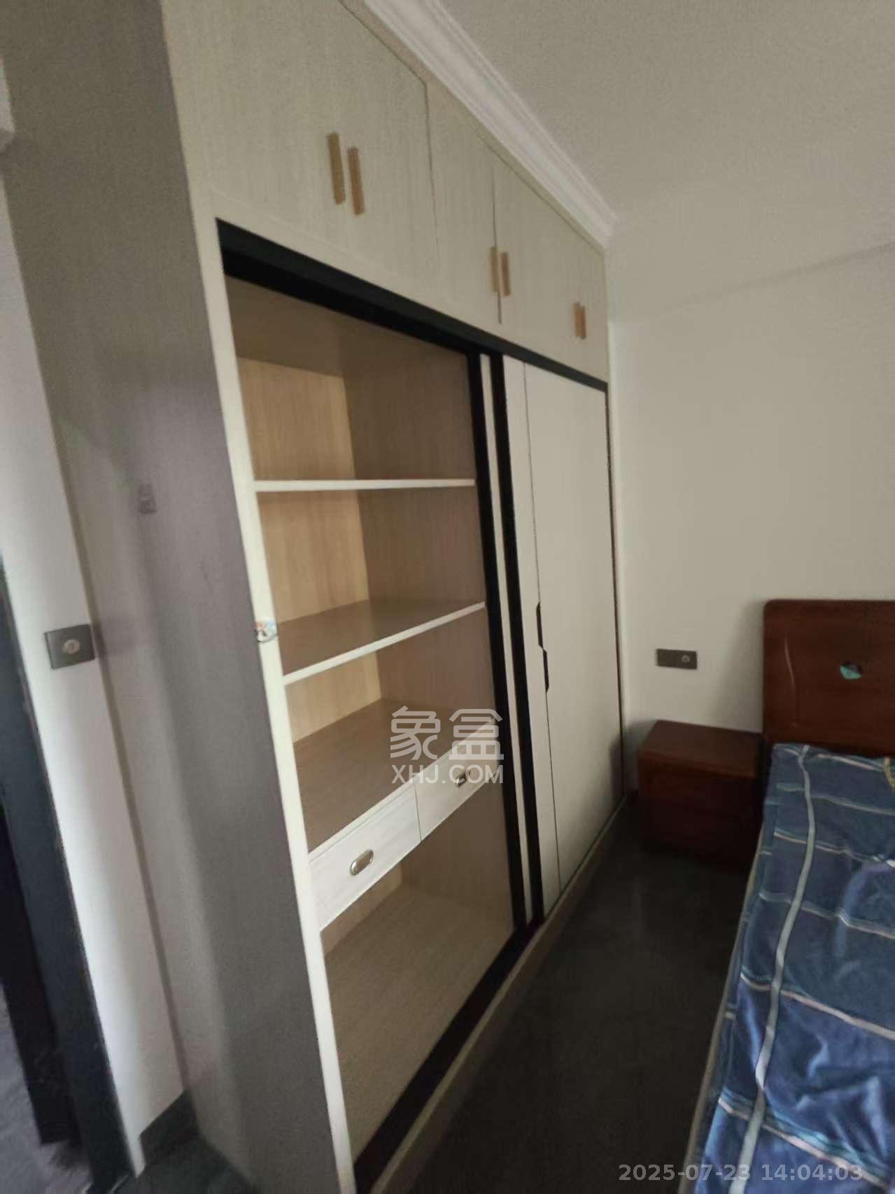 真人桥家园一期  1室0厅0卫    1300.0元/月室内图