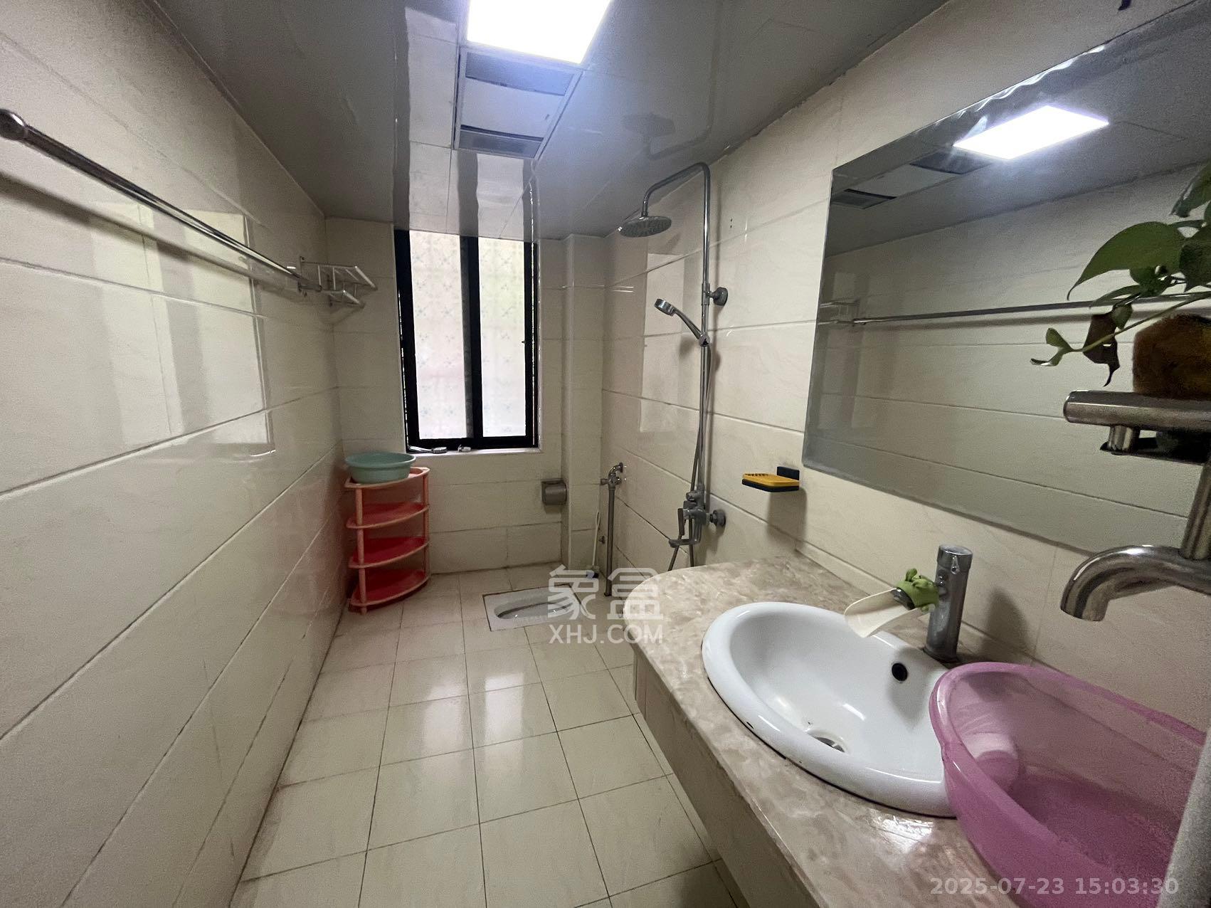 三江花中城 3室2厅1卫 3400.0元/月 三江花中城 3室2厅1卫 3400.0元/月室内图