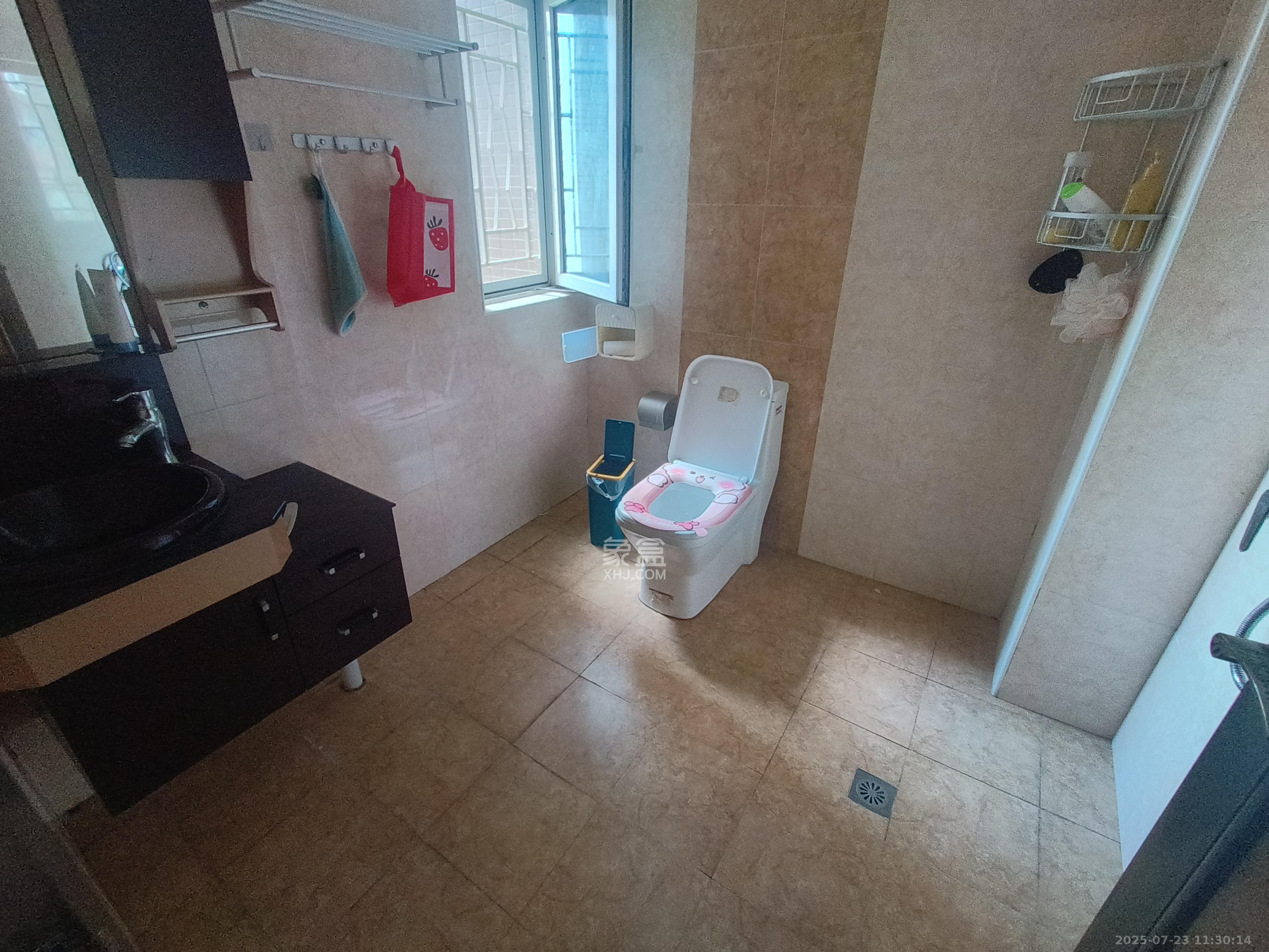 万国城(当代满庭春MOMA)二期 3室2厅2卫 2500.0元/月 万国城(当代满庭春MOMA)二期 3室2厅2卫 2500.0元/月室内图