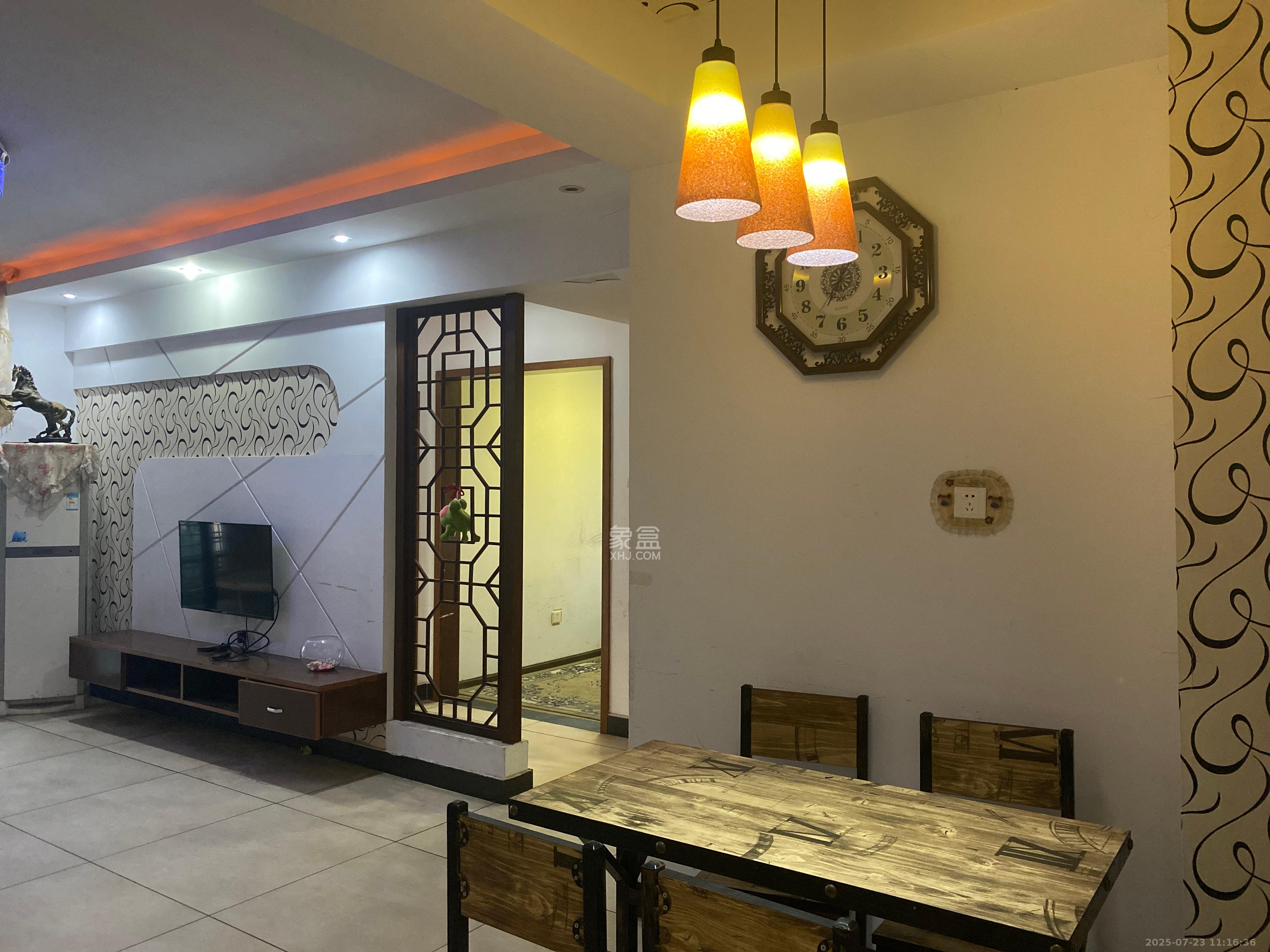 莱茵城  2室2厅1卫    1800.0元/月 莱茵城  2室2厅1卫    1800.0元/月