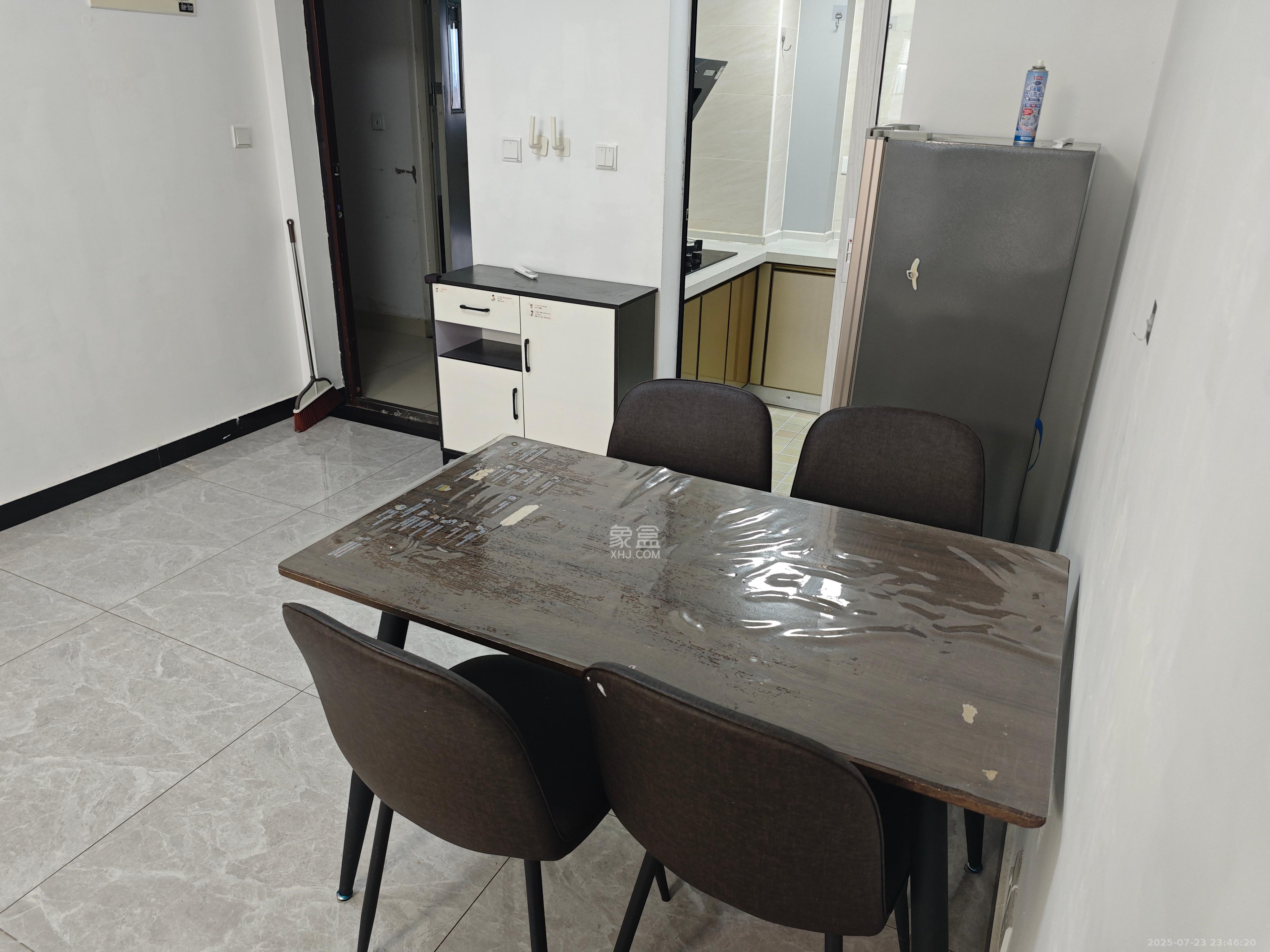 中建梅溪湖中心  3室2厅2卫   3000.00元/月室内图