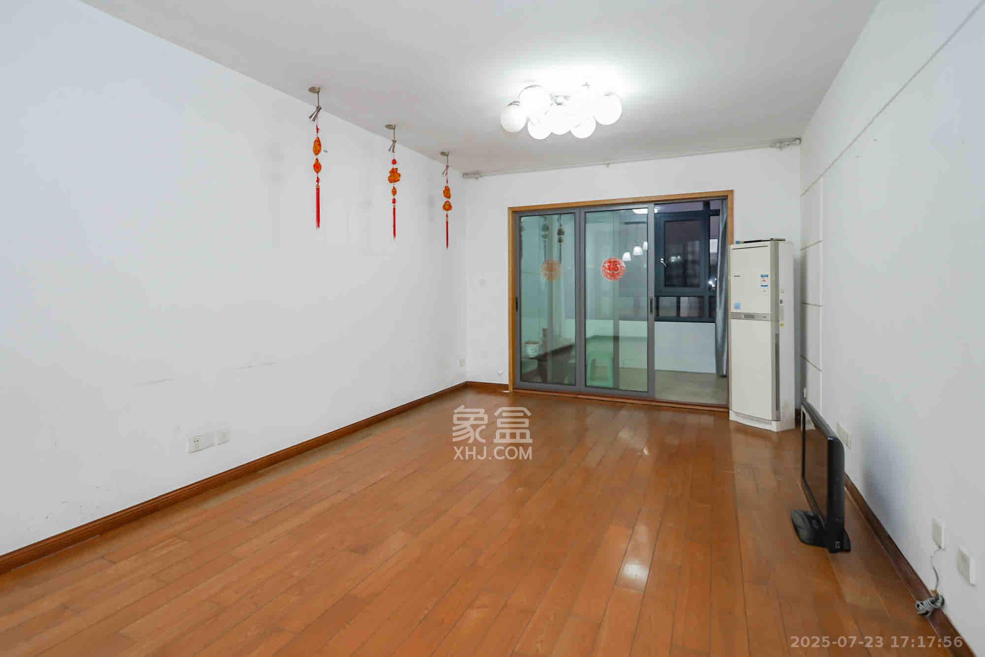 卓越蔚蓝海岸一期 2室2厅1卫 2300.0元/月 卓越蔚蓝海岸一期 2室2厅1卫 2300.0元/月室内图