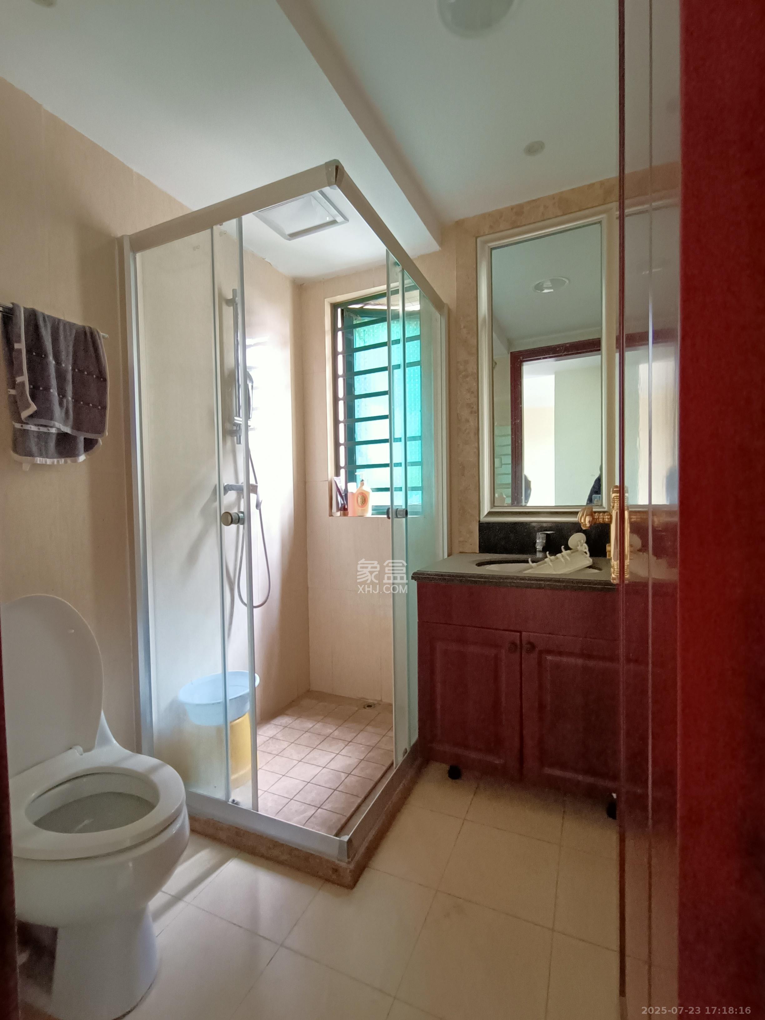 恒大城 2室2厅1卫 1900.0元/月 恒大城 2室2厅1卫 1900.0元/月室内图