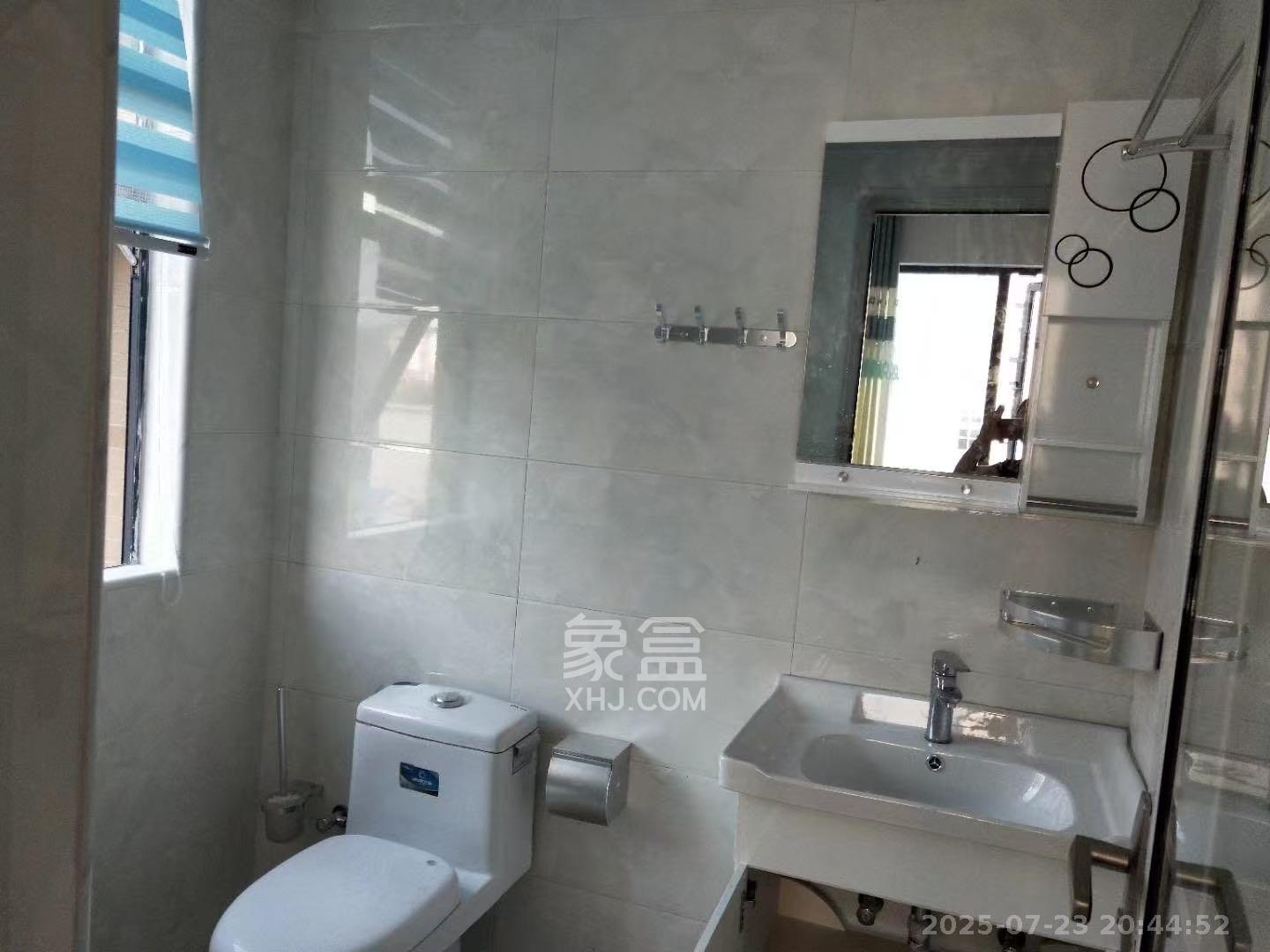 中南红领邦(红星嘉和苑) 3室2厅1卫 2420.0元/月 中南红领邦(红星嘉和苑) 3室2厅1卫 2420.0元/月室内图