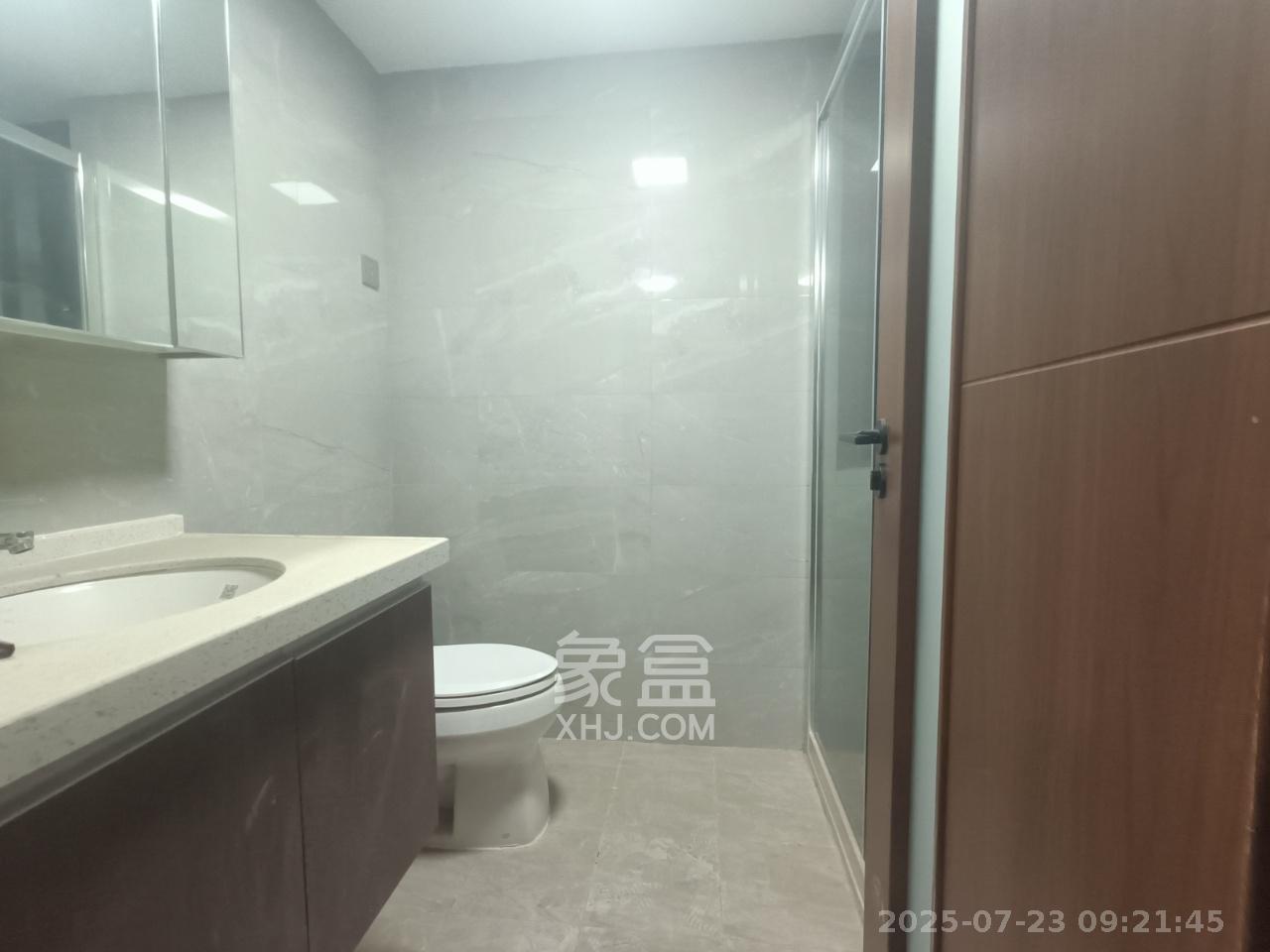 绿地长沙城际空间站(绿地新里佳苑) 5室2厅3卫 5500.0元/月 绿地长沙城际空间站(绿地新里佳苑) 5室2厅3卫 5500.0元/月室内图