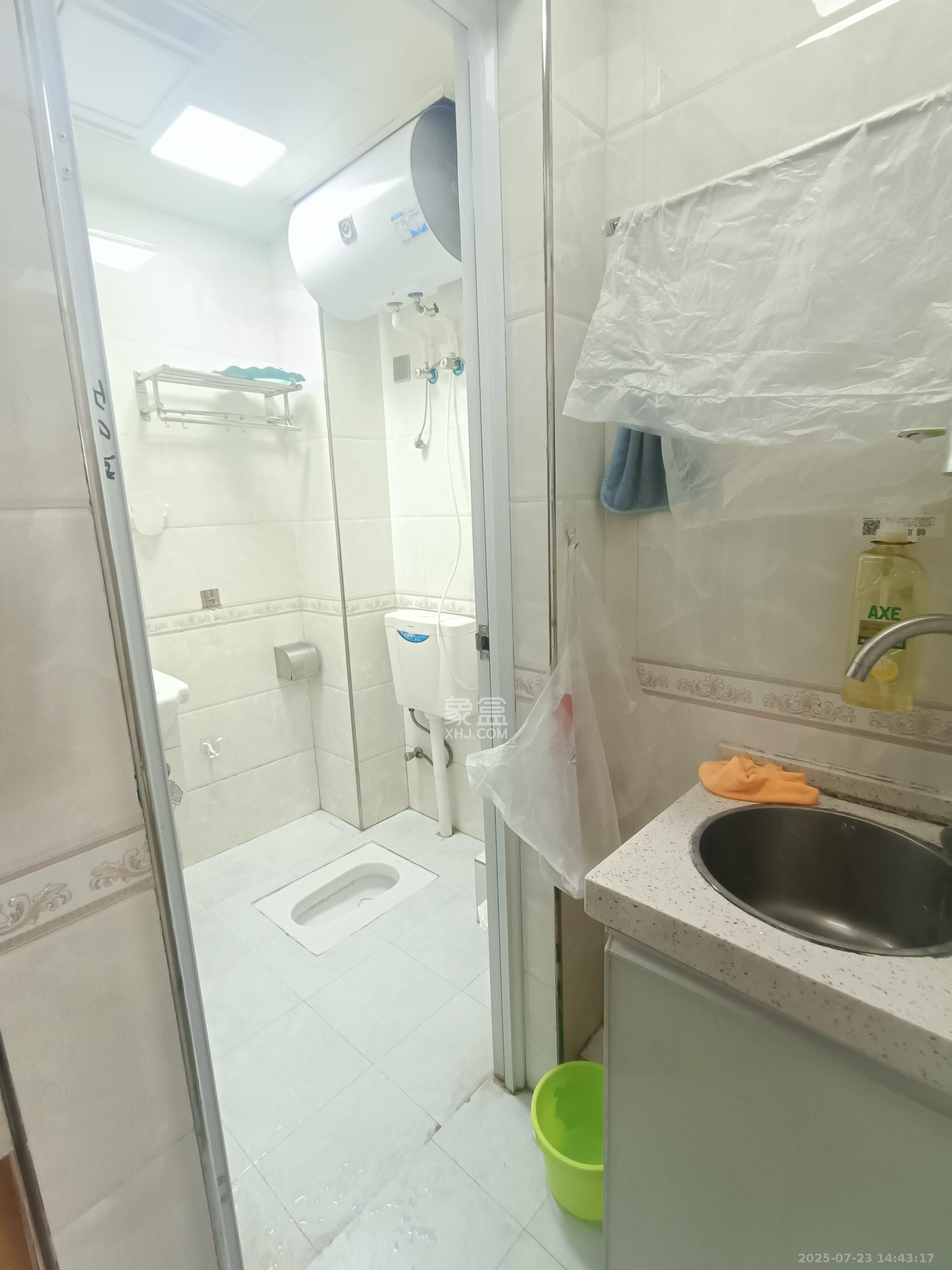 鑫远熙山 1室1厅1卫 1350.0元/月 鑫远熙山 1室1厅1卫 1350.0元/月室内图