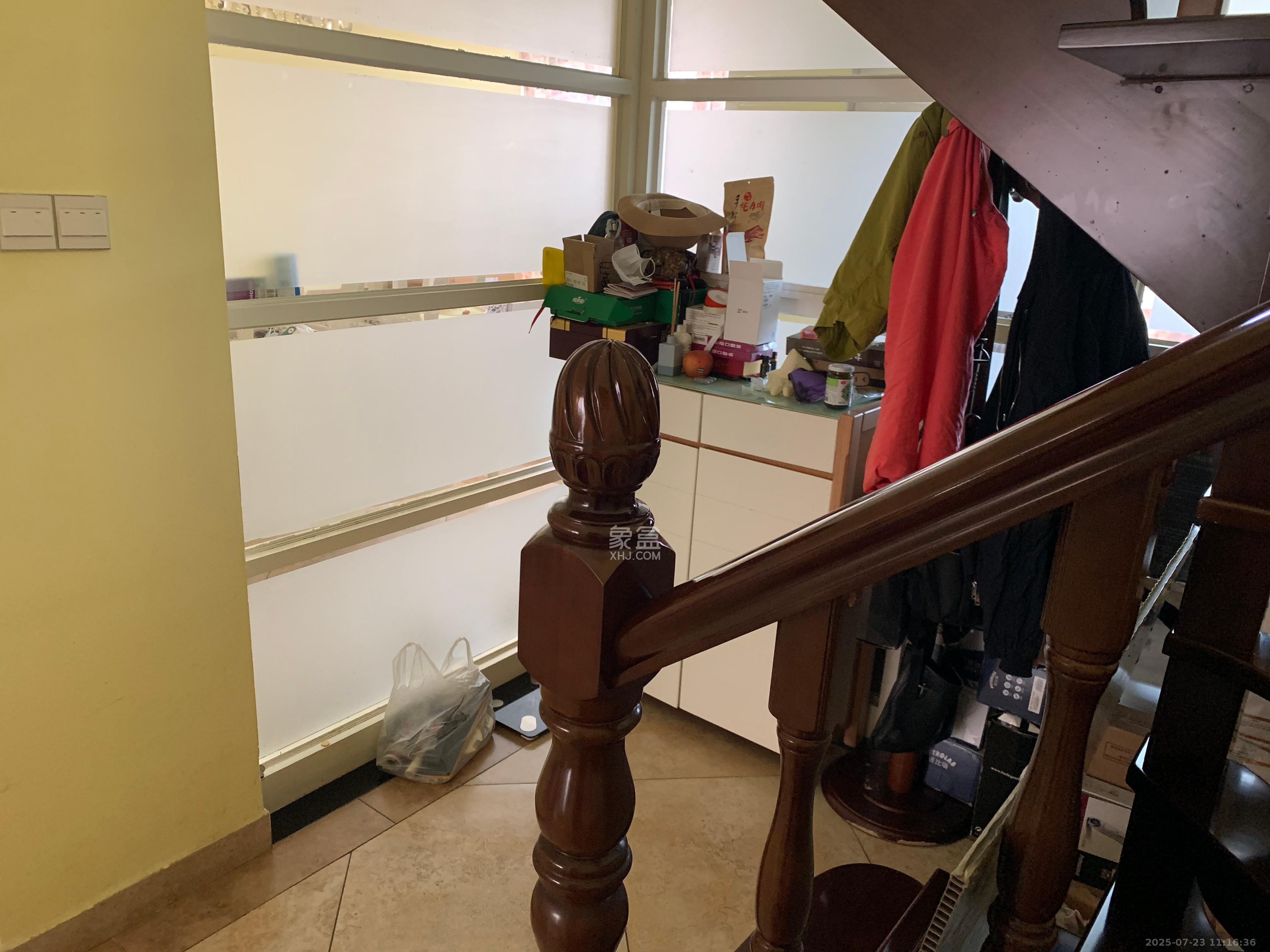 三江花中城 3室2厅3卫 3000.0元/月 三江花中城 3室2厅3卫 3000.0元/月室内图