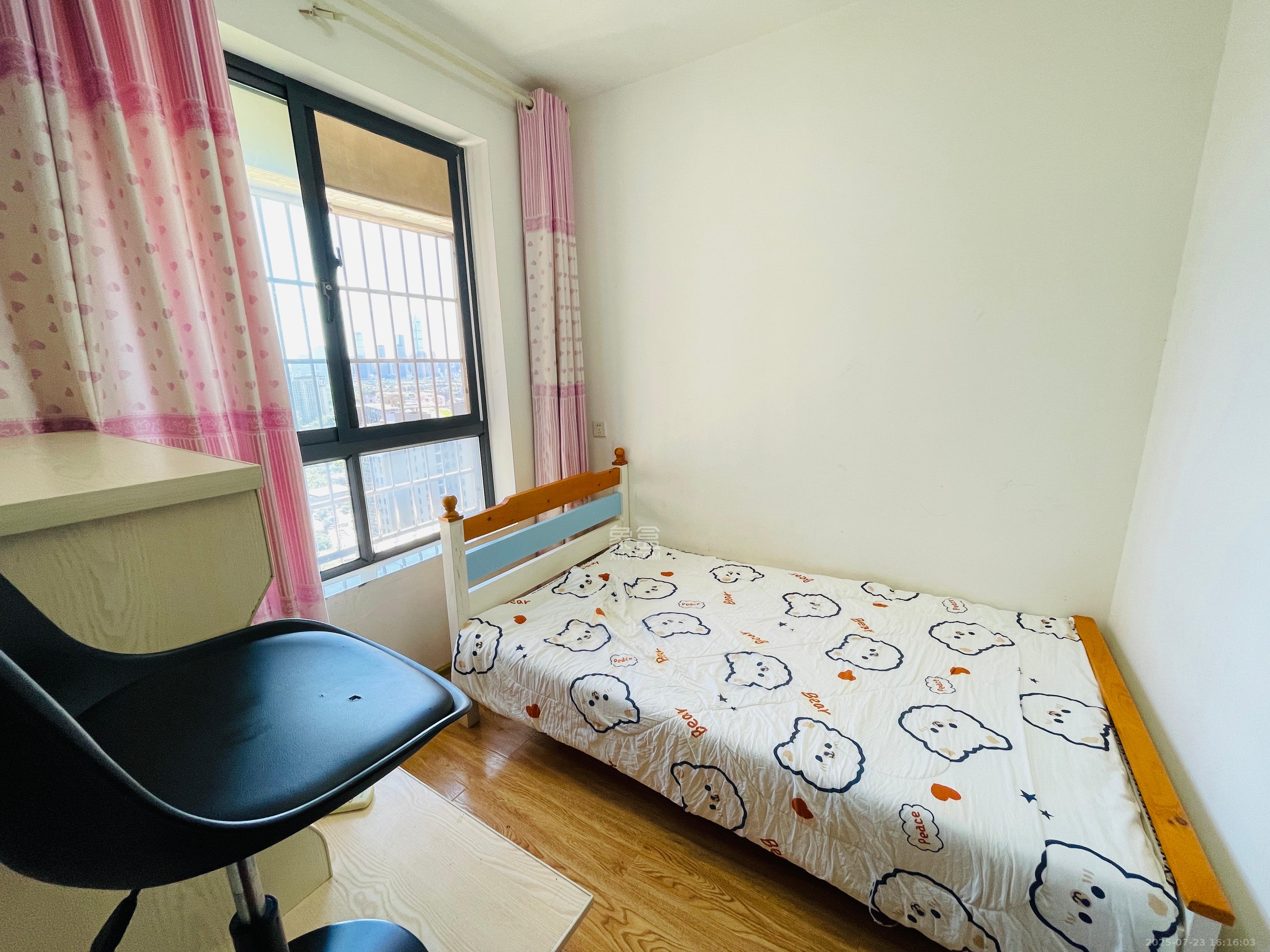胜家雅苑  3室2厅1卫   3000.00元/月室内图