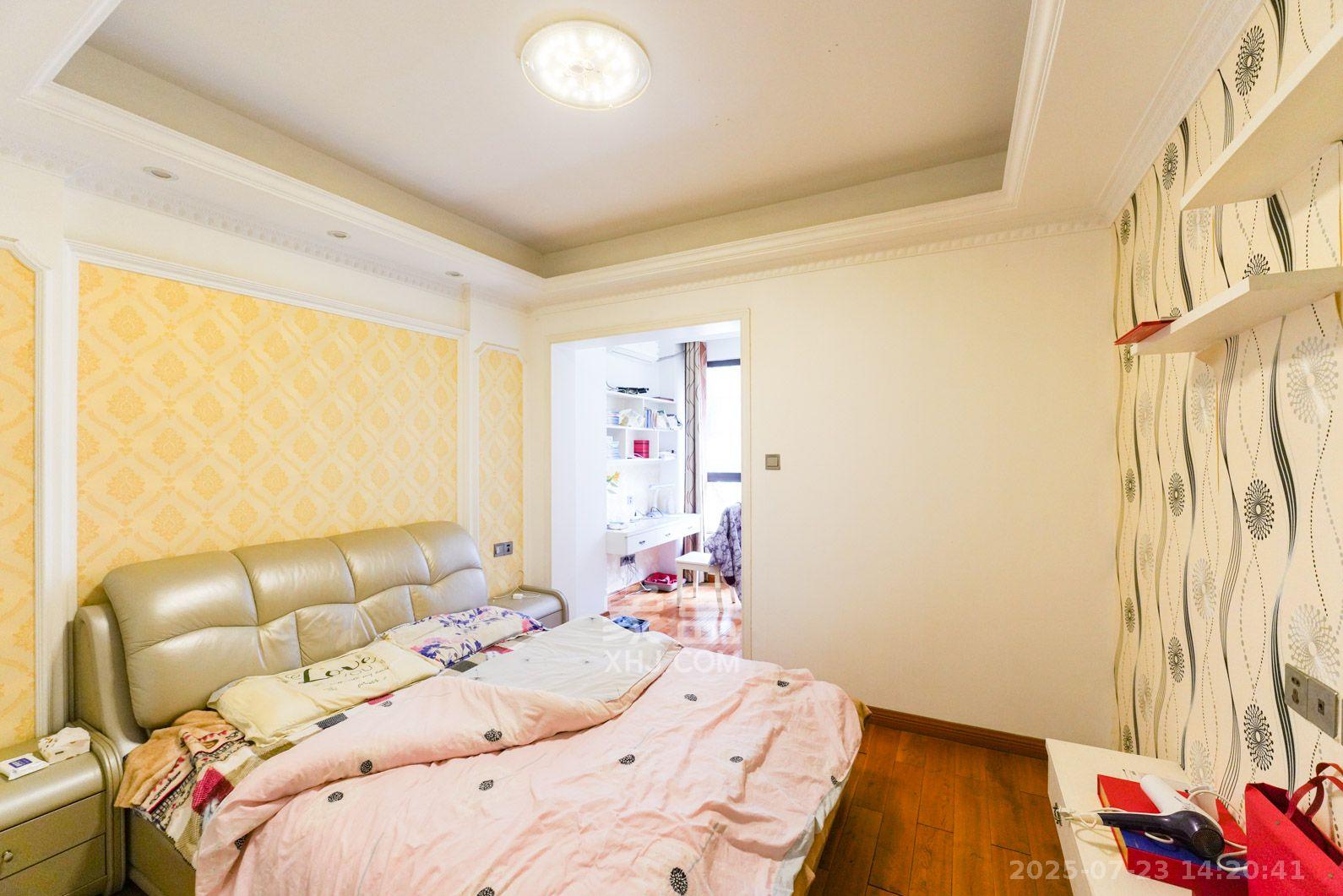 奥林匹克花园贡院三期 4室2厅2卫 2800.0元/月 奥林匹克花园贡院三期 4室2厅2卫 2800.0元/月室内图