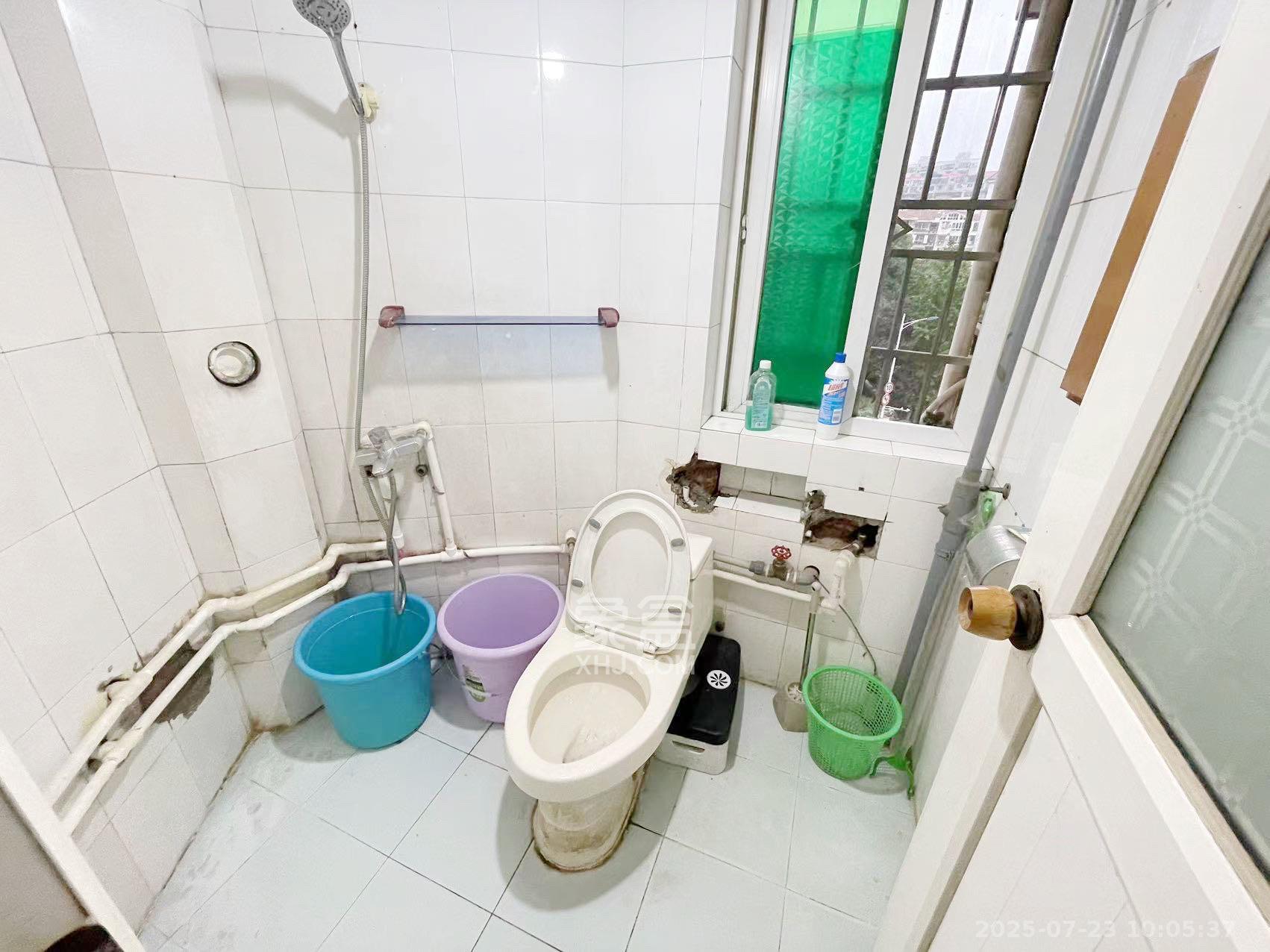 恩瑞麓山名园(龙王港小区) 3室2厅1卫 1800.0元/月 恩瑞麓山名园(龙王港小区) 3室2厅1卫 1800.0元/月室内图