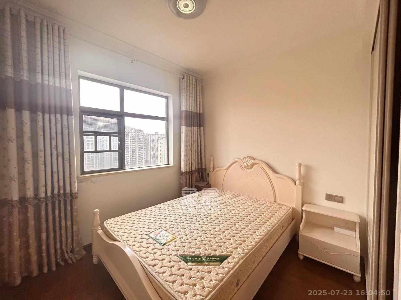 江山帝景雅典  3室1厅1卫    2100.0元/月 江山帝景雅典  3室1厅1卫    2100.0元/月室内图