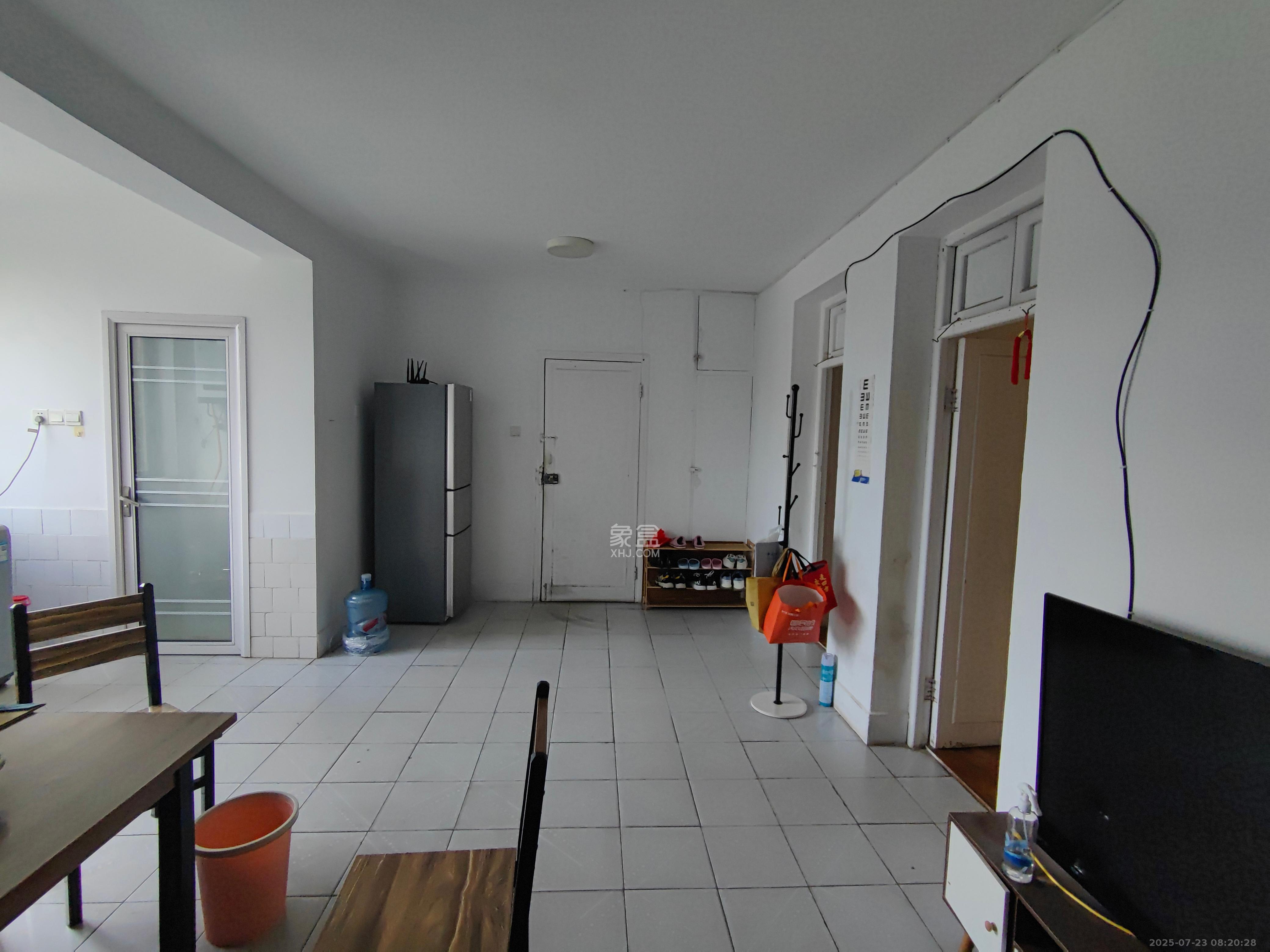 汽制宿舍 2室2厅1卫 1200.0元/月 汽制宿舍 2室2厅1卫 1200.0元/月室内图