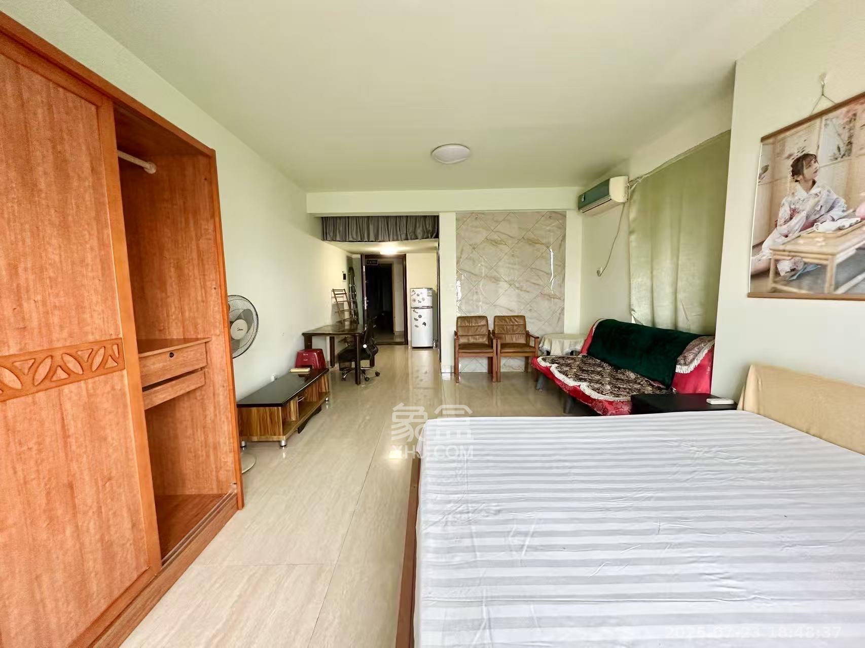 星尚520  1室1厅1卫    1600.0元/月 星尚520  1室1厅1卫    1600.0元/月