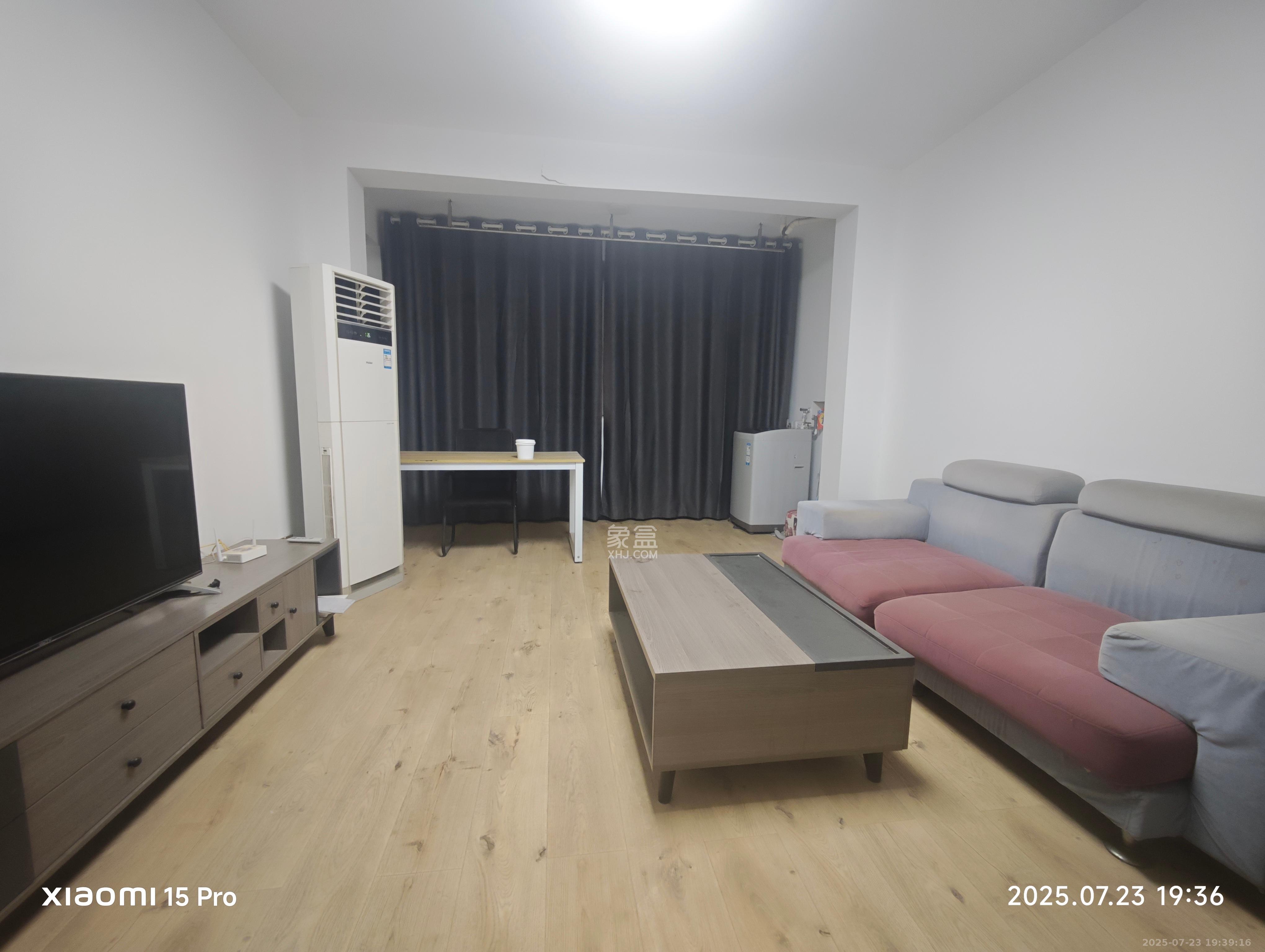 锦绣家园 3室2厅2卫 2000.0元/月 锦绣家园 3室2厅2卫 2000.0元/月室内图