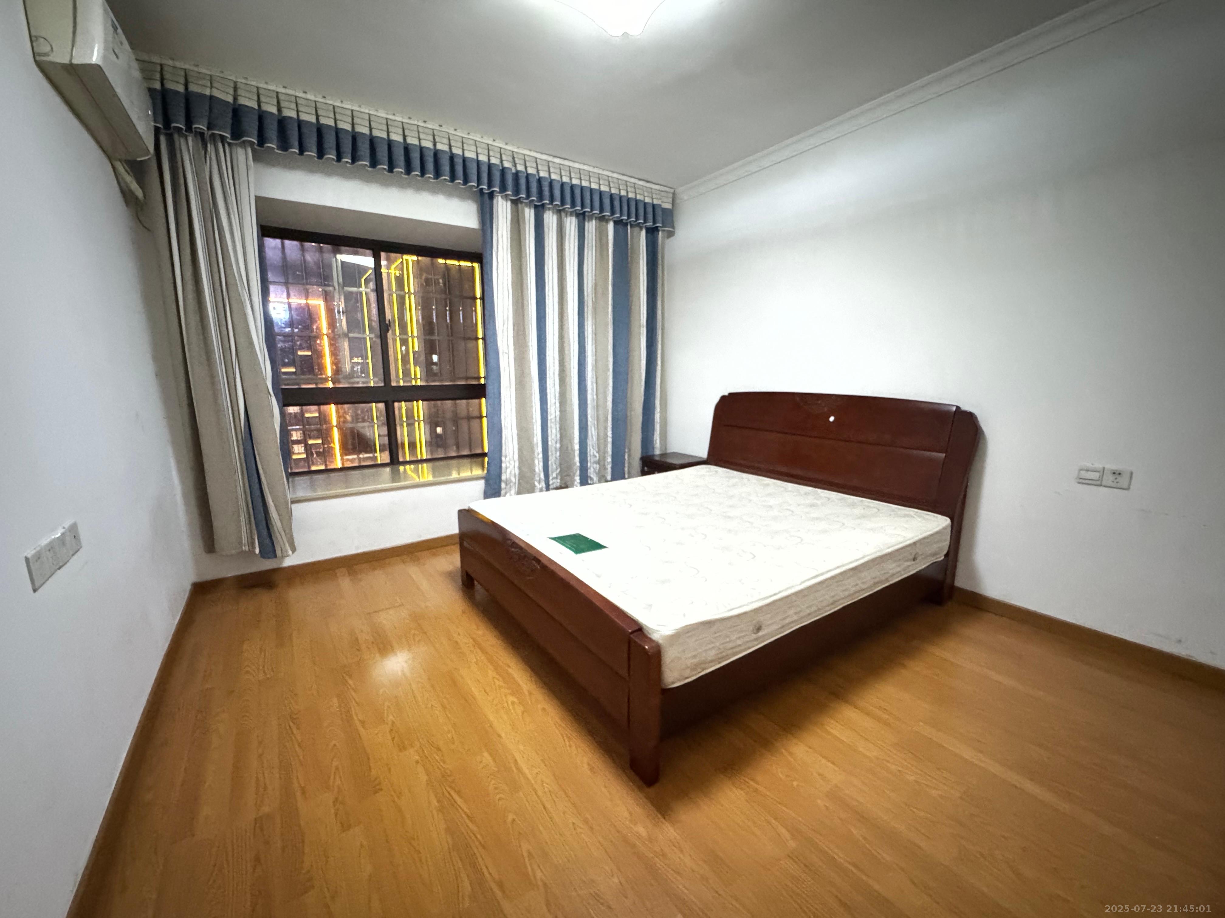 同鑫家园 3室2厅2卫 2950.0元/月 同鑫家园 3室2厅2卫 2950.0元/月室内图