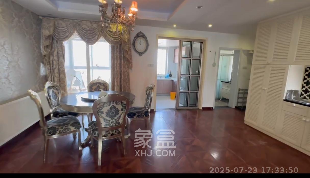 丽星景园  4室2厅2卫   3500.00元/月室内图