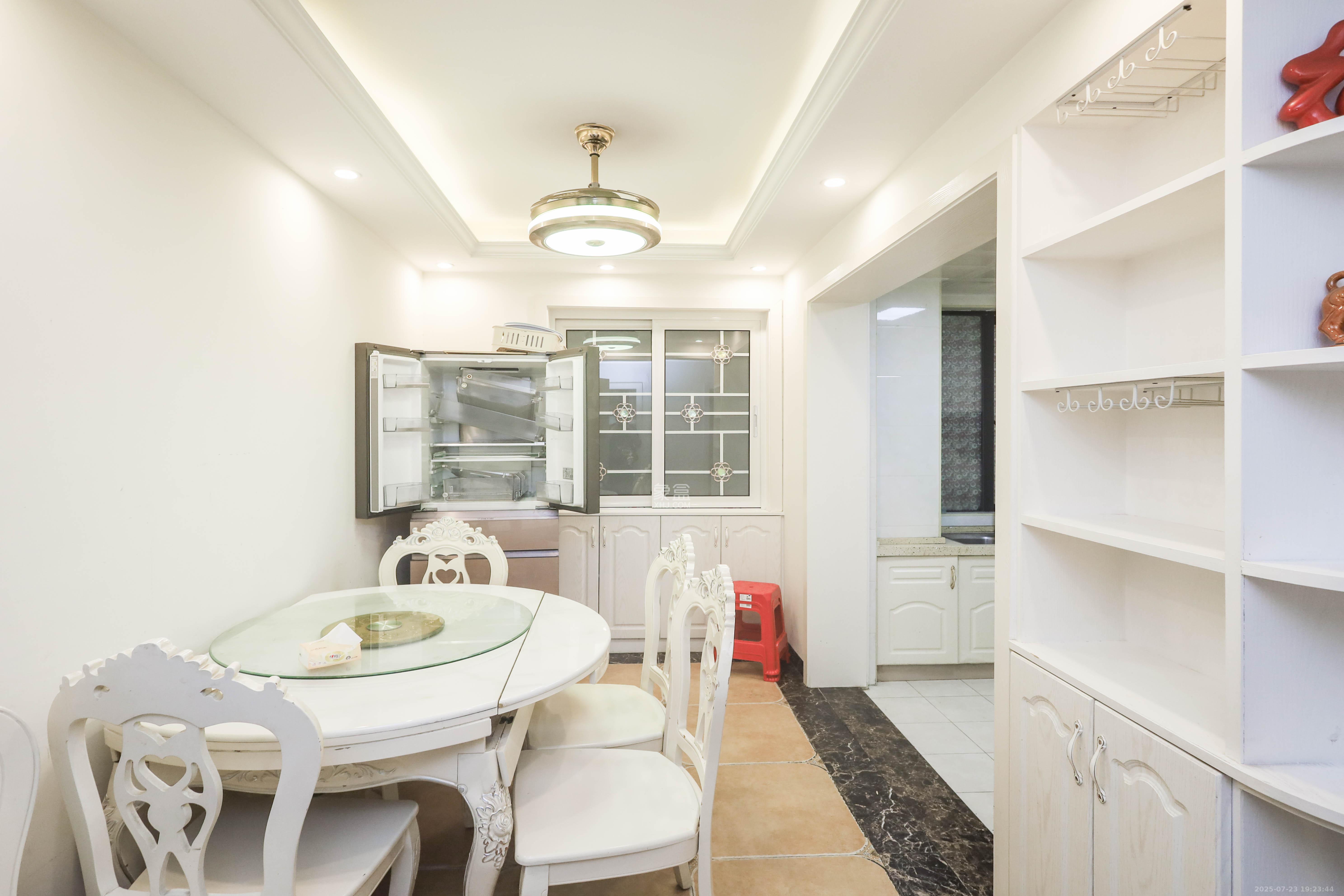 和泓梅溪四季 5室2厅2卫 205.0万 和泓梅溪四季 5室2厅2卫 205.0万其他