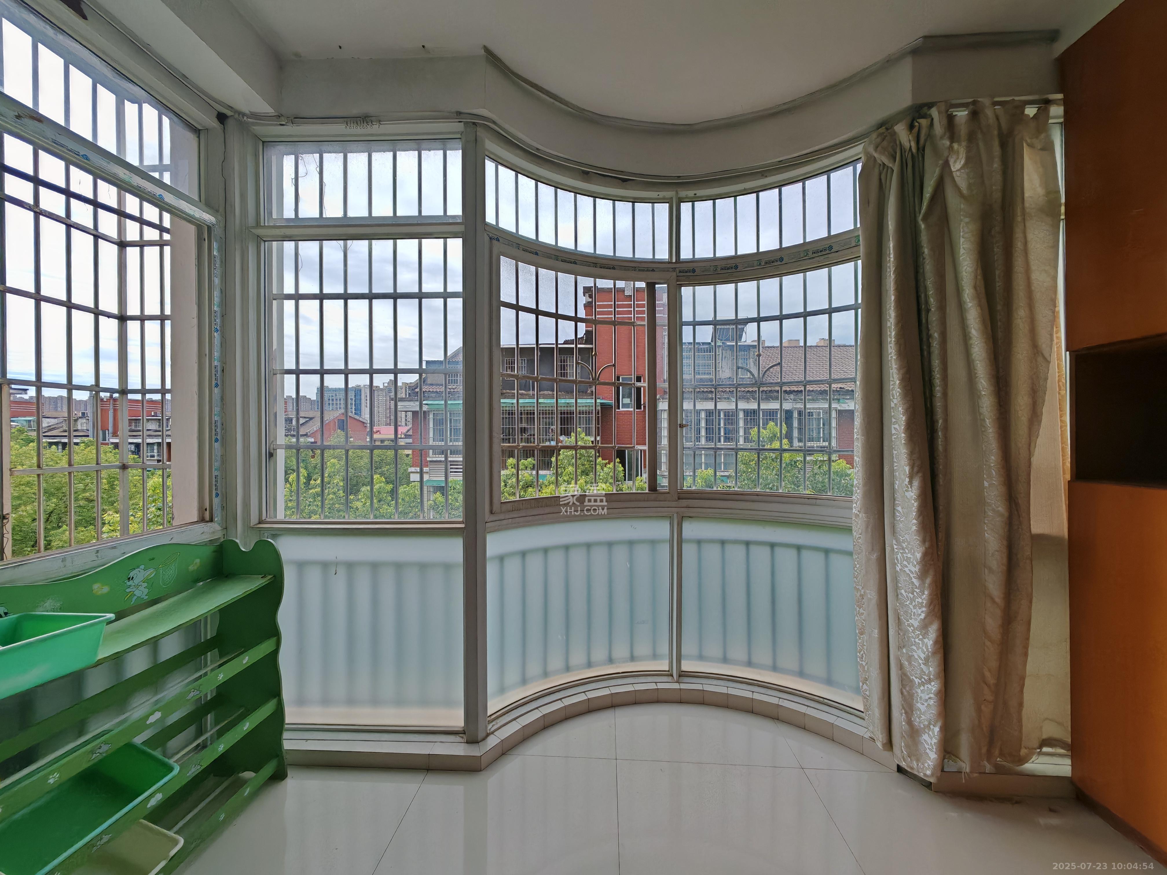 锦绣中星 3室2厅1卫 2200.0元/月 锦绣中星 3室2厅1卫 2200.0元/月室内图