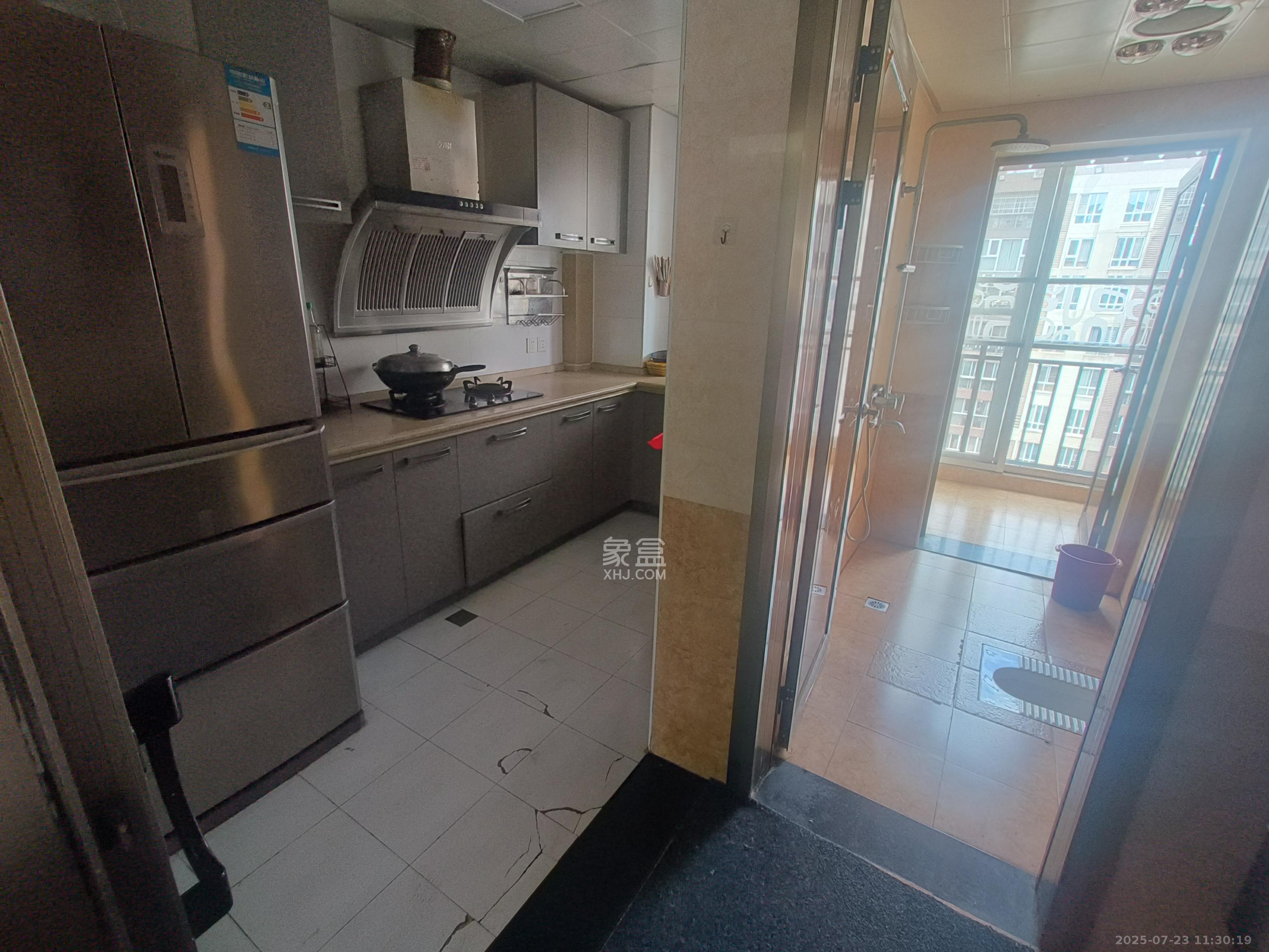 万国城(当代满庭春MOMA)二期 3室2厅2卫 2500.0元/月 万国城(当代满庭春MOMA)二期 3室2厅2卫 2500.0元/月室内图