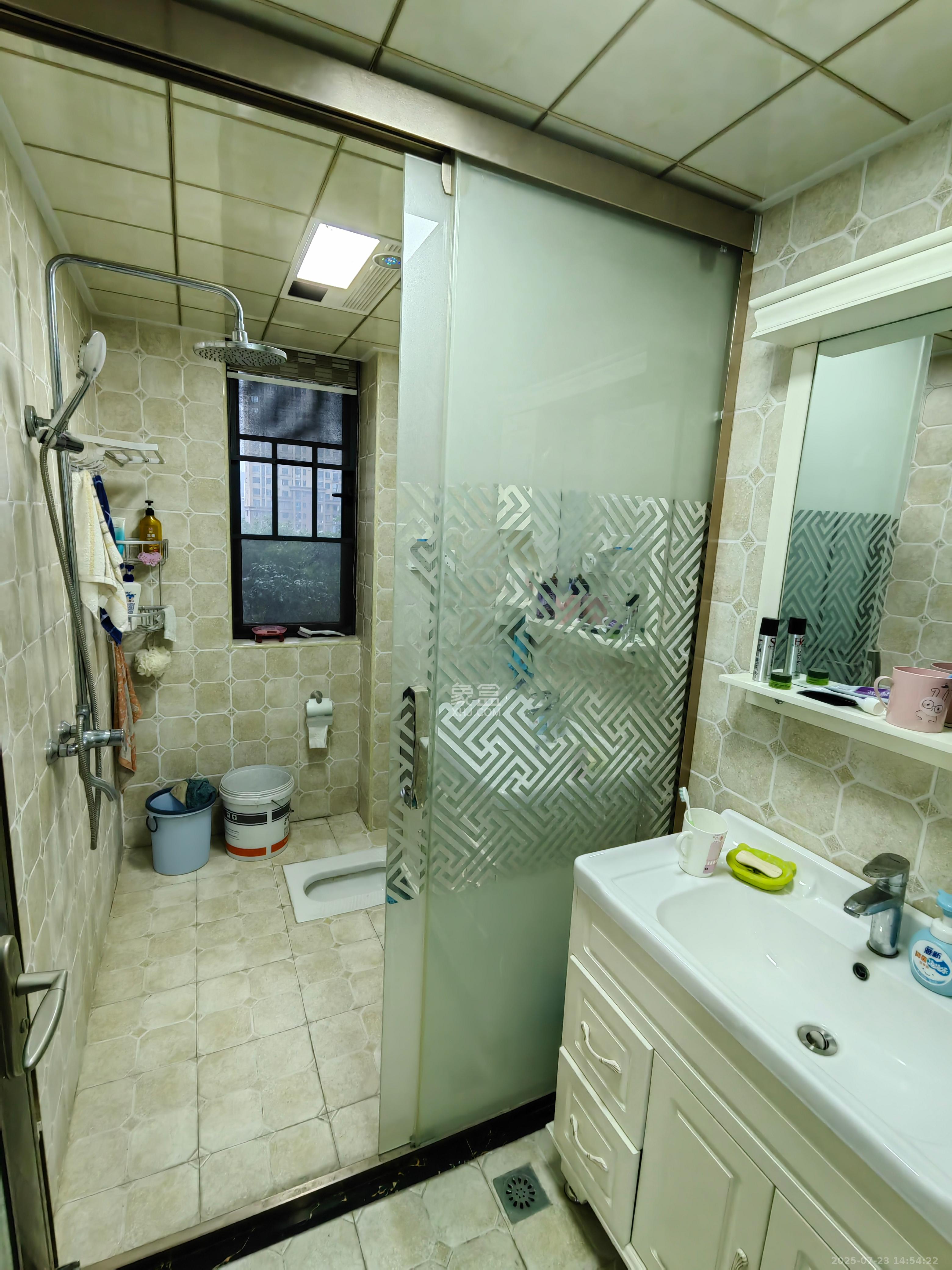 中建梅溪湖中心  4室2厅2卫   3500.00元/月室内图