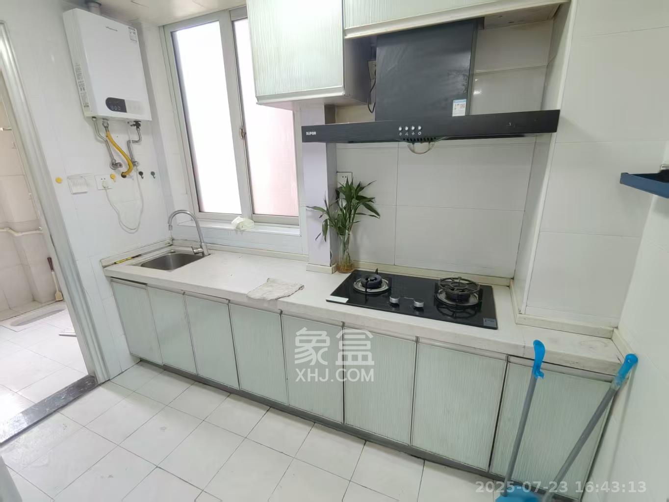 巧克力空间（建鸿达现代大厦）  3室1厅1卫    2100.0元/月室内图