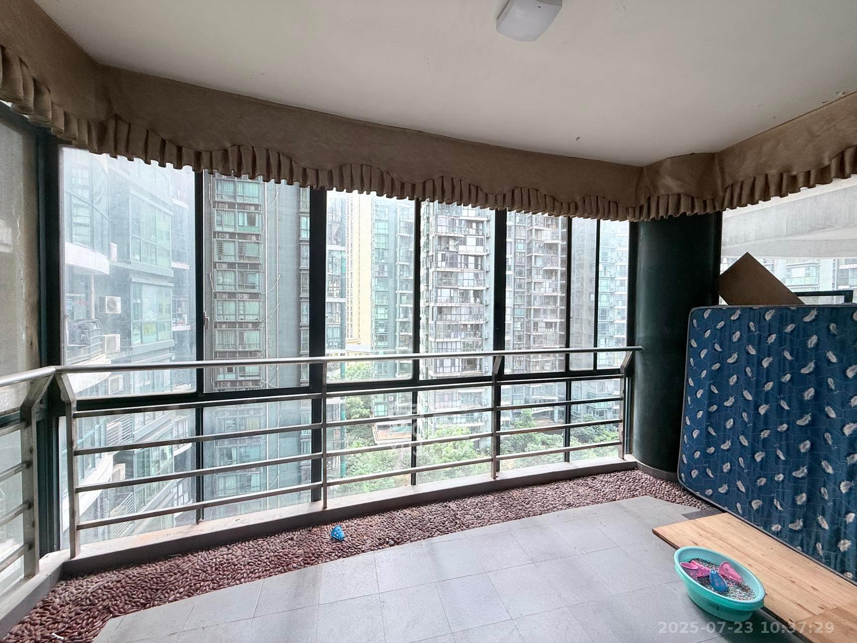 华盛新外滩 3室2厅2卫 3100.0元/月 华盛新外滩 3室2厅2卫 3100.0元/月室内图