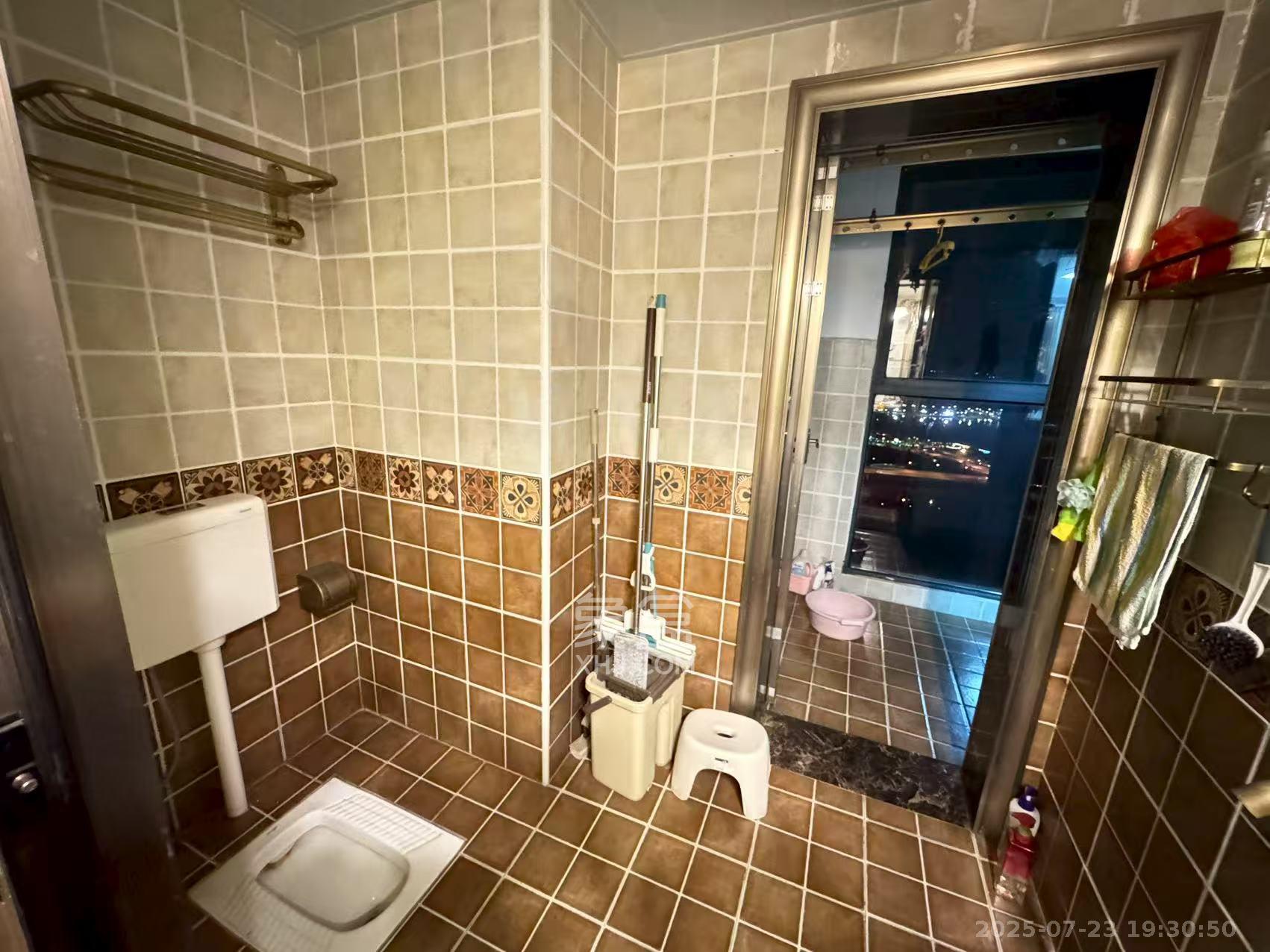 碧桂园威尼斯城 3室2厅2卫 4200.0元/月 碧桂园威尼斯城 3室2厅2卫 4200.0元/月室内图