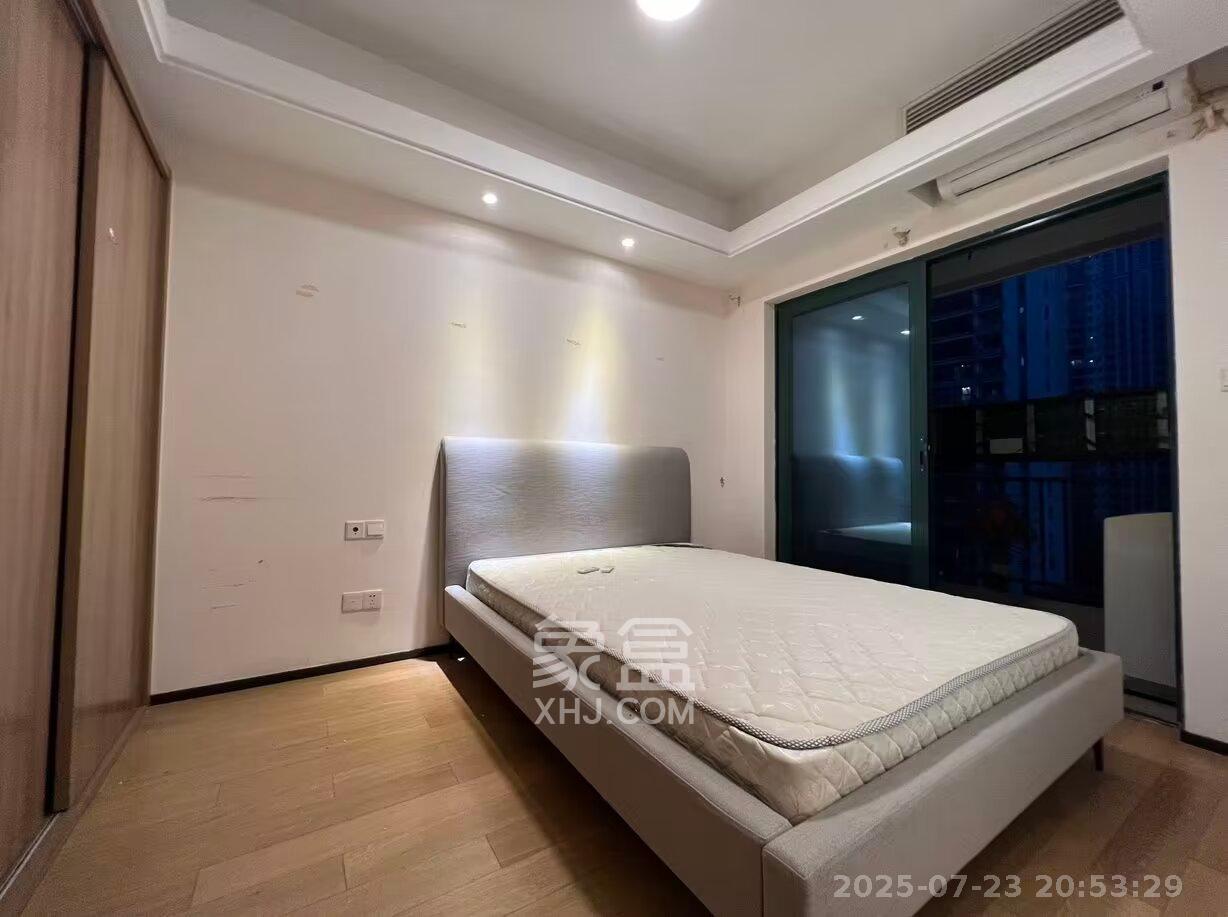 恒大翡翠华庭  1室1厅1卫   1700.00元/月室内图