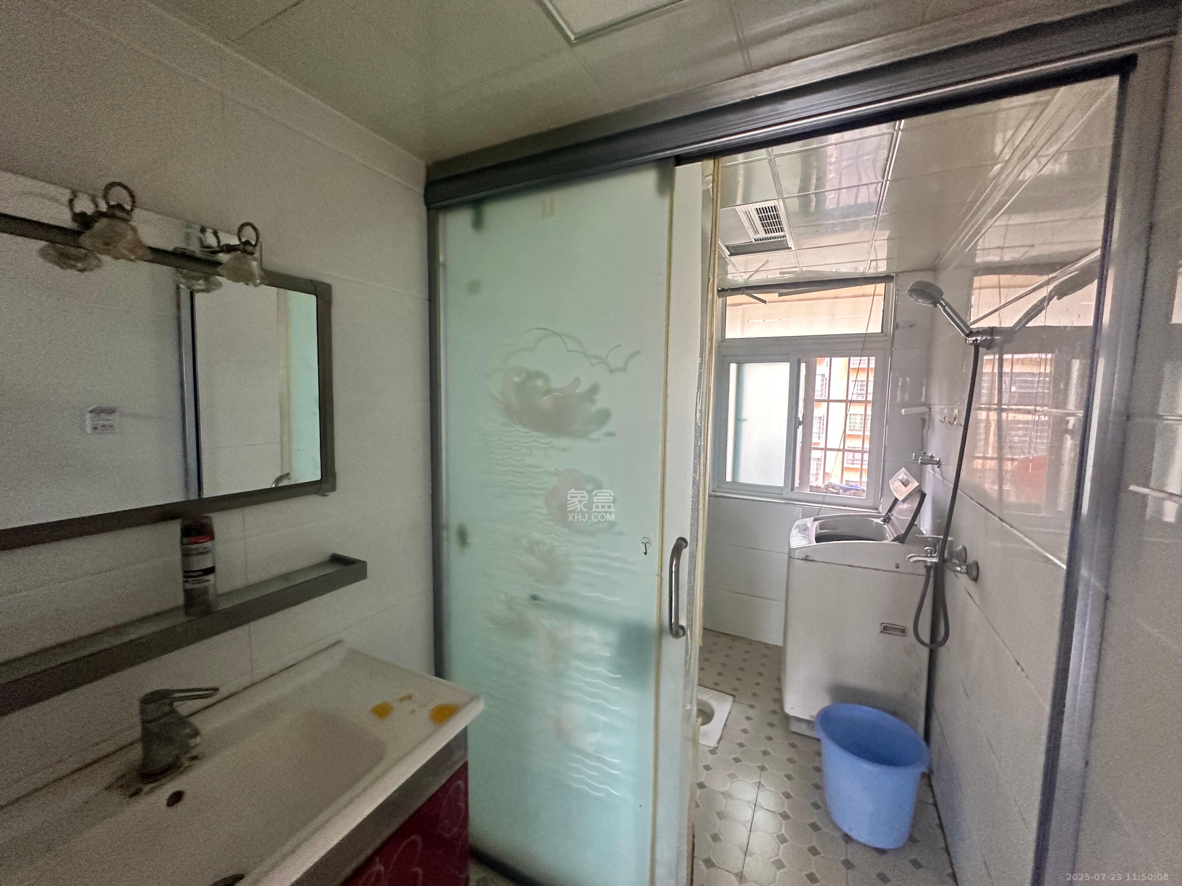 家和苑(原梅溪湖保障性住房一期)  3室1厅1卫    2200.0元/月 家和苑(原梅溪湖保障性住房一期)  3室1厅1卫    2200.0元/月室内图