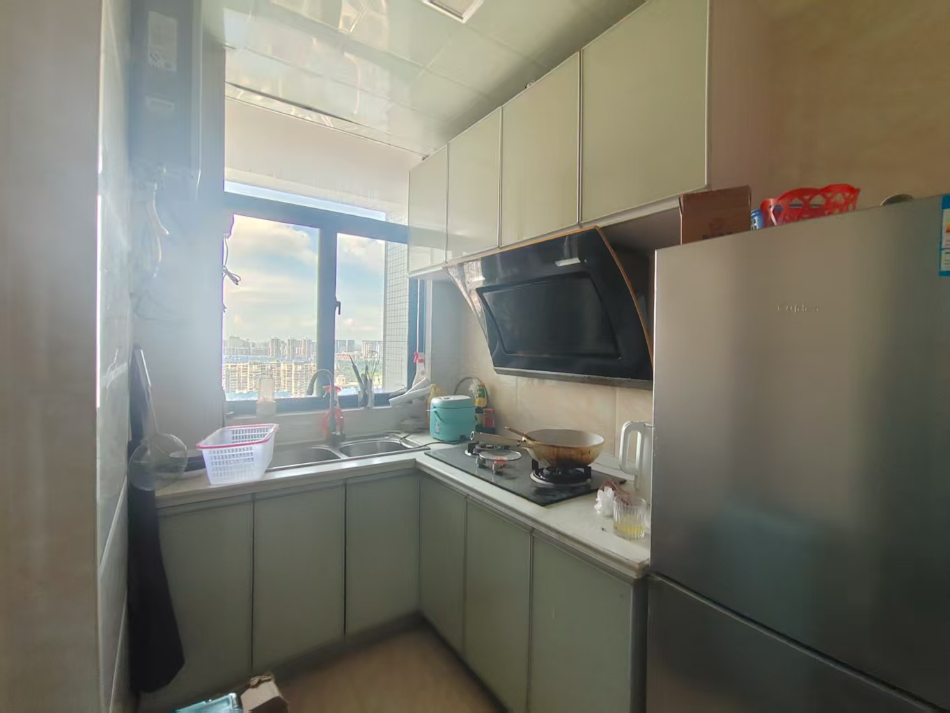 梓山湖领御  1室0厅1卫    1000.0元/月 梓山湖领御  1室0厅1卫    1000.0元/月室内图