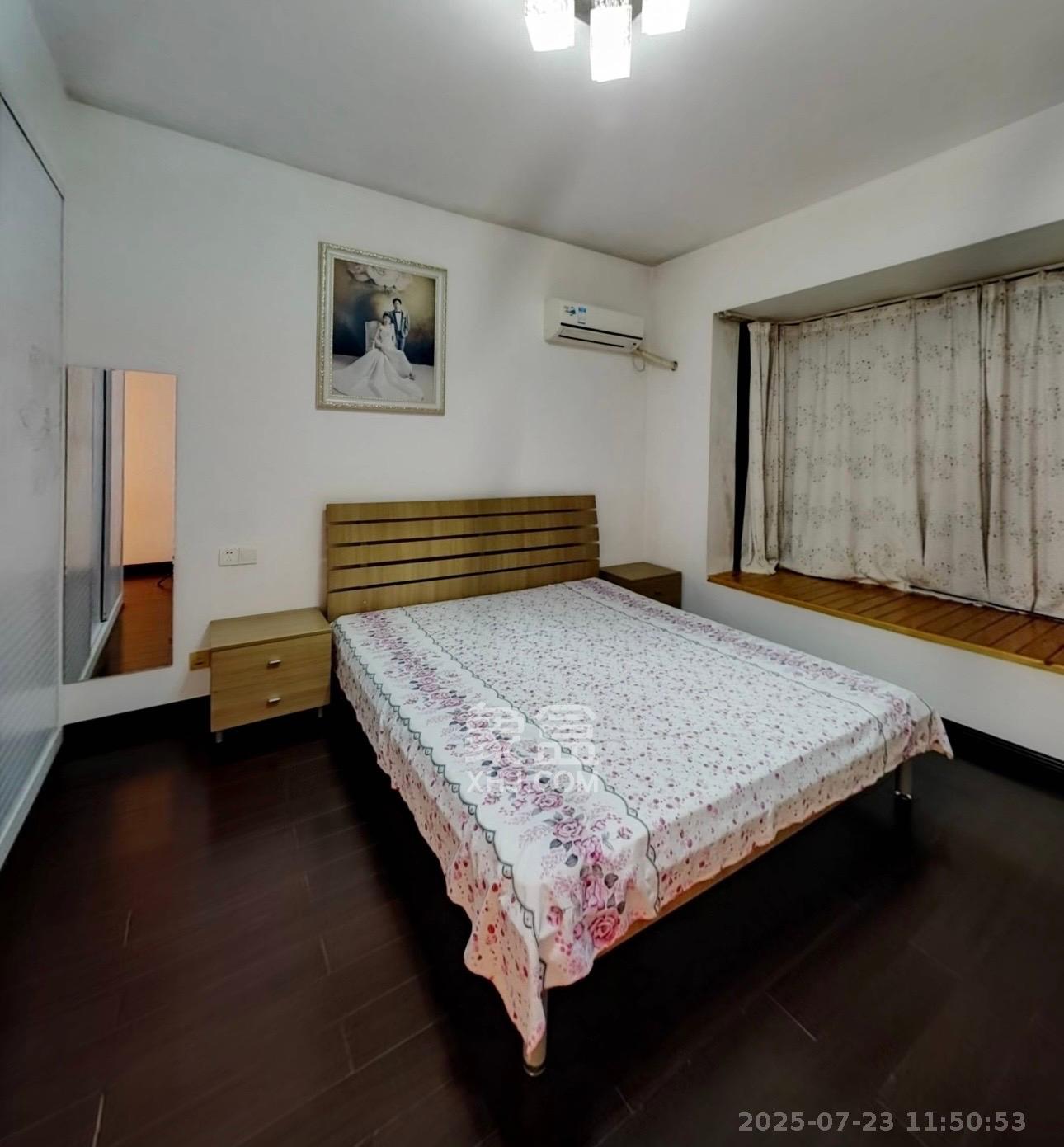 藏珑湖上国际花园 4室2厅2卫 3400.0元/月 藏珑湖上国际花园 4室2厅2卫 3400.0元/月室内图