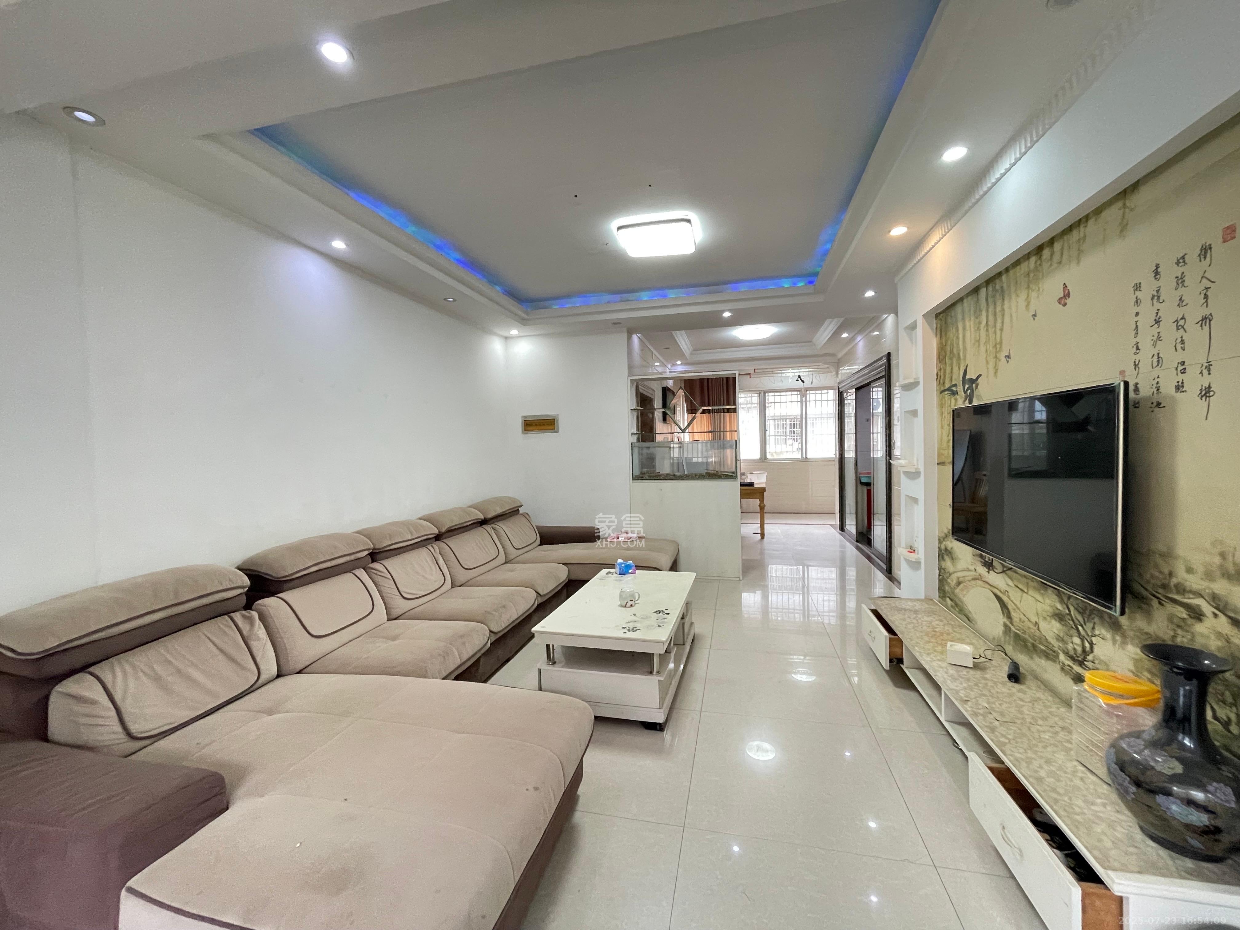 合平安置小区(东方国际石材城) 3室2厅1卫 1700.0元/月 合平安置小区(东方国际石材城) 3室2厅1卫 1700.0元/月室内图