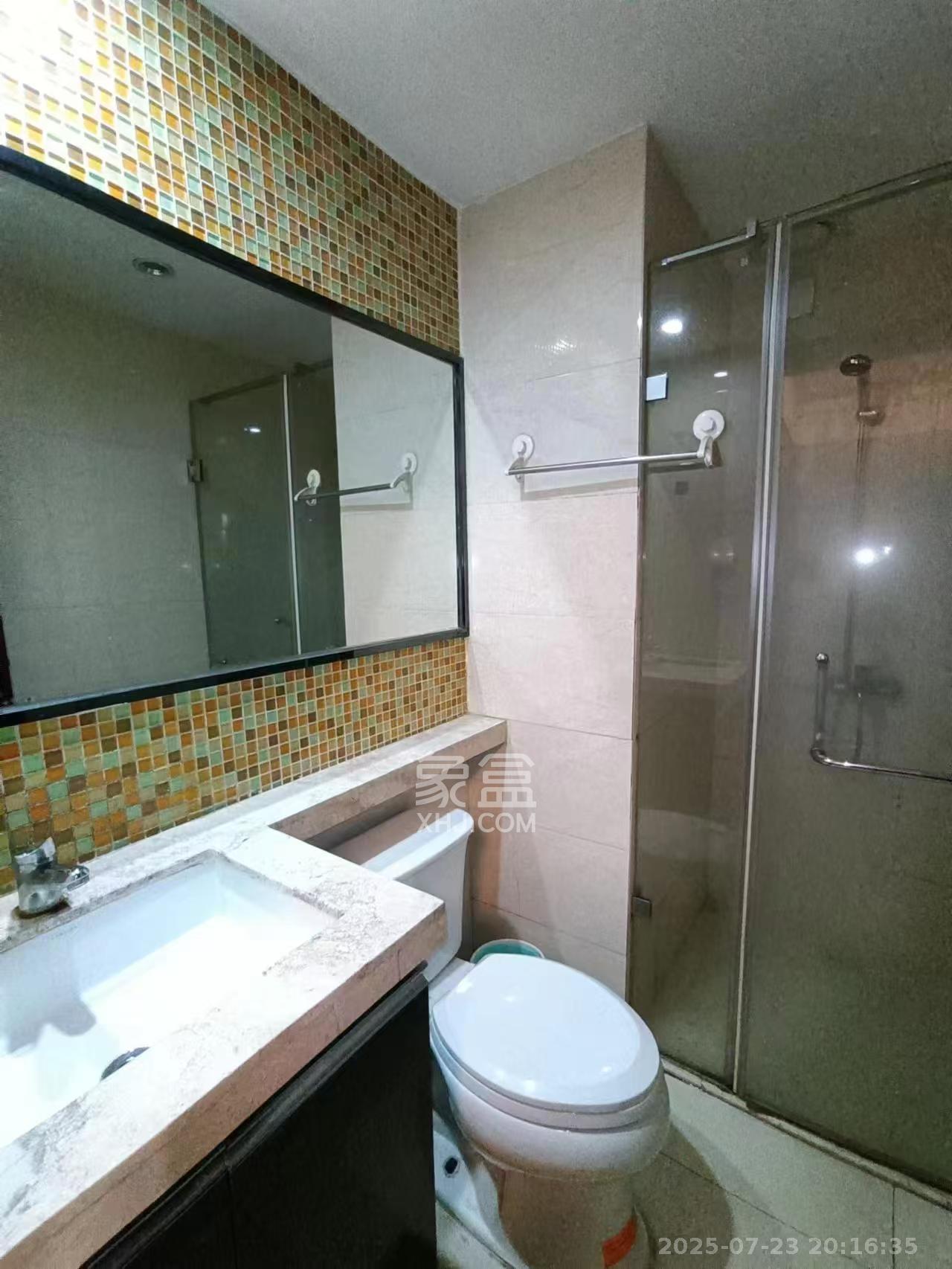 德思勤城市广场(宝格丽公寓) 1室1厅1卫 2000.0元/月 德思勤城市广场(宝格丽公寓) 1室1厅1卫 2000.0元/月室内图