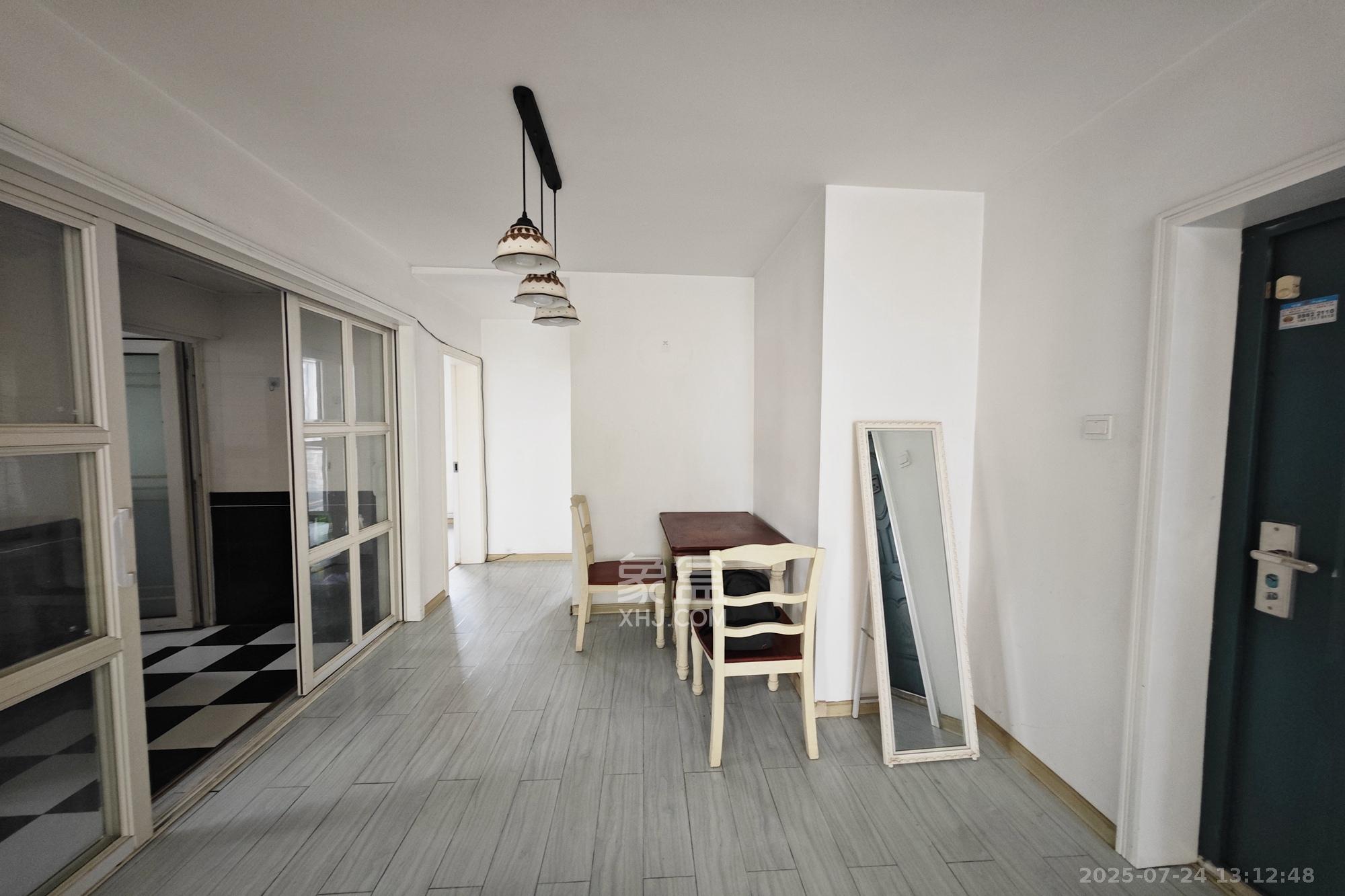 曙光大邸  3室2厅2卫    90.0万 曙光大邸  3室2厅2卫    90.0万客厅