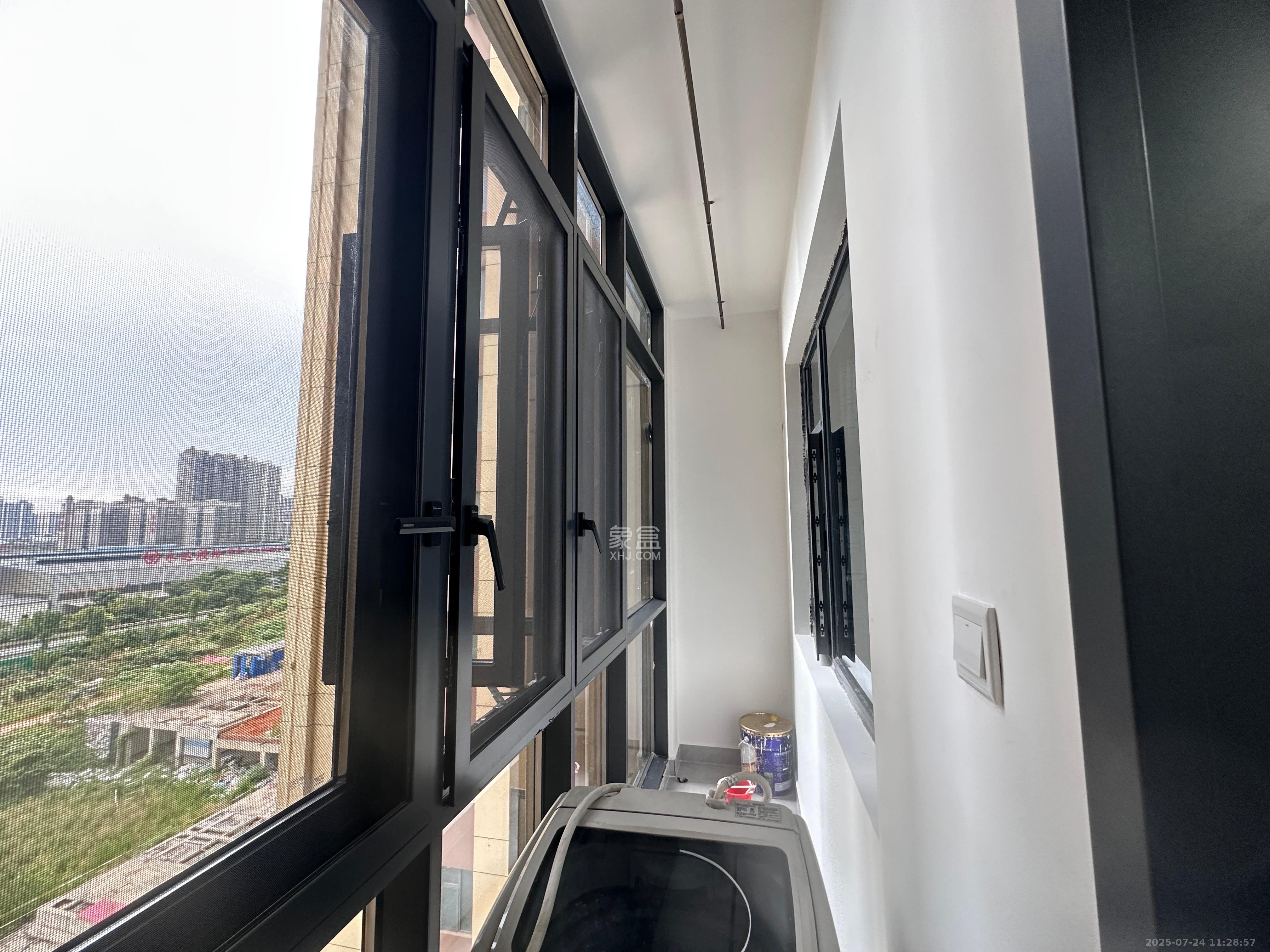永达九华府  4室2厅2卫   1700.00元/月室内图