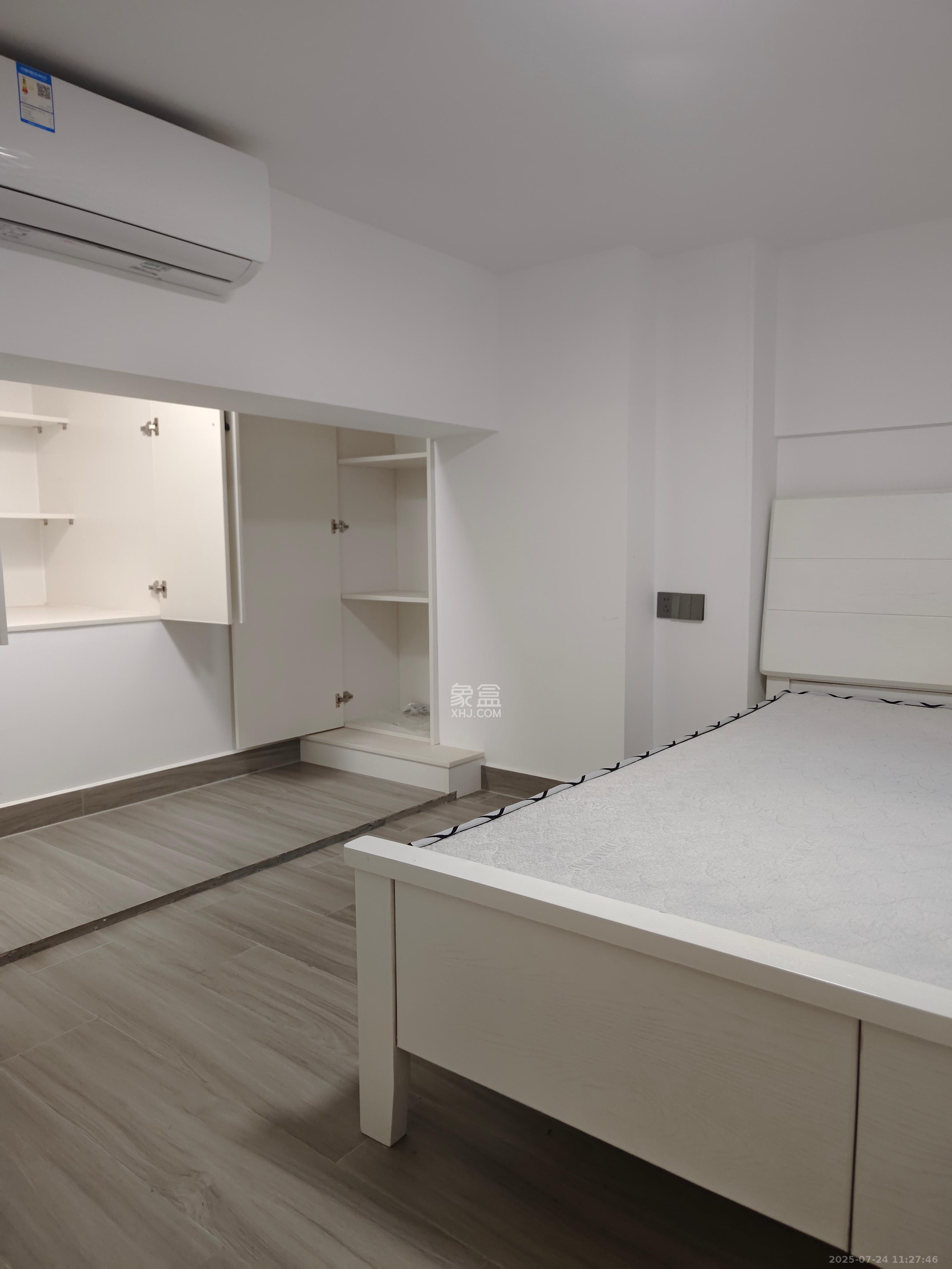 弘阳时光里  2室1厅1卫    2300.0元/月室内图